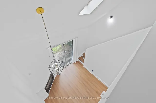 Primary image of 41 Valleyview Rd Unit 19