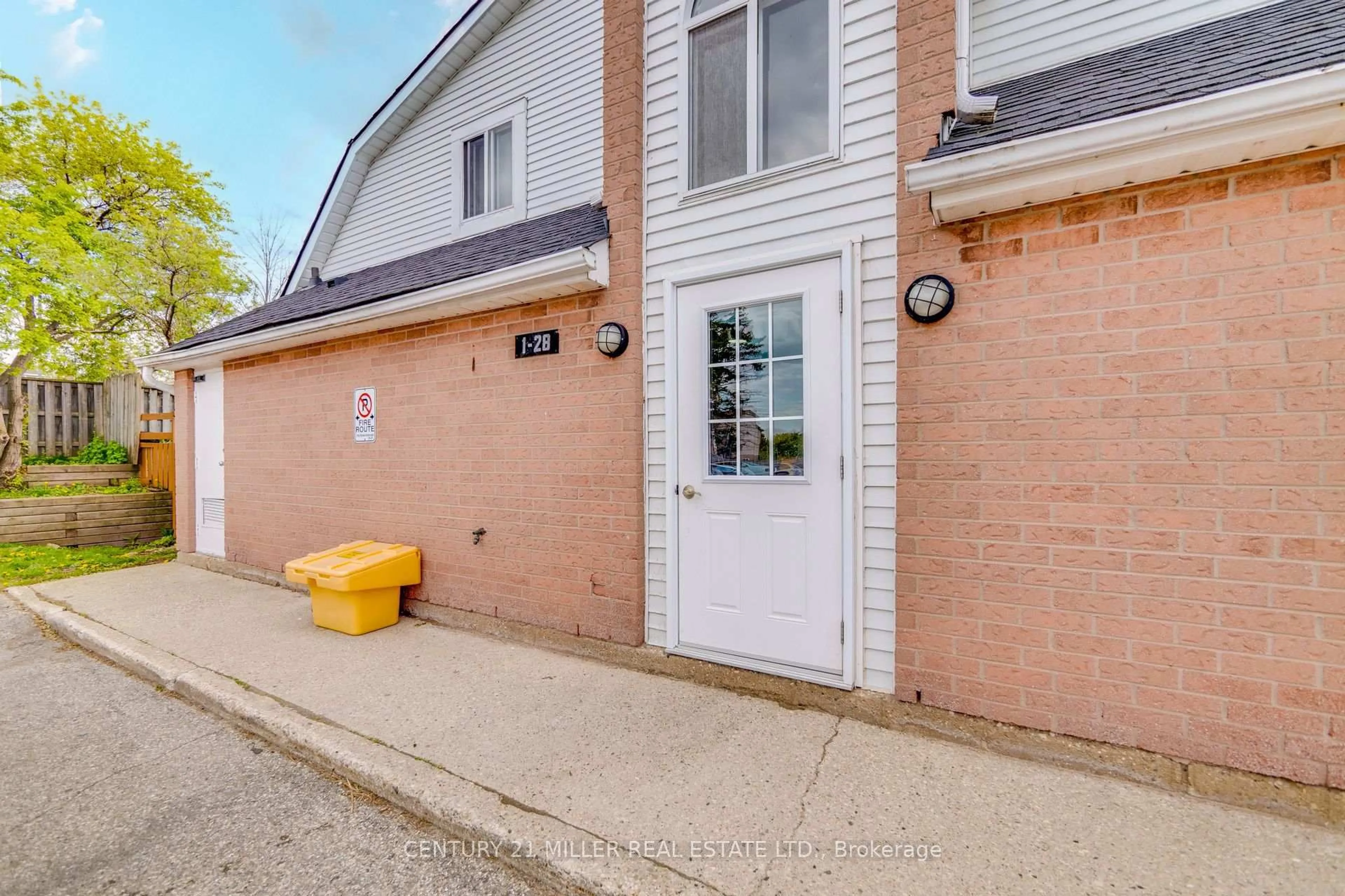 Unknown for 41 Valleyview Rd #19, Kitchener Ontario N2E 3H9