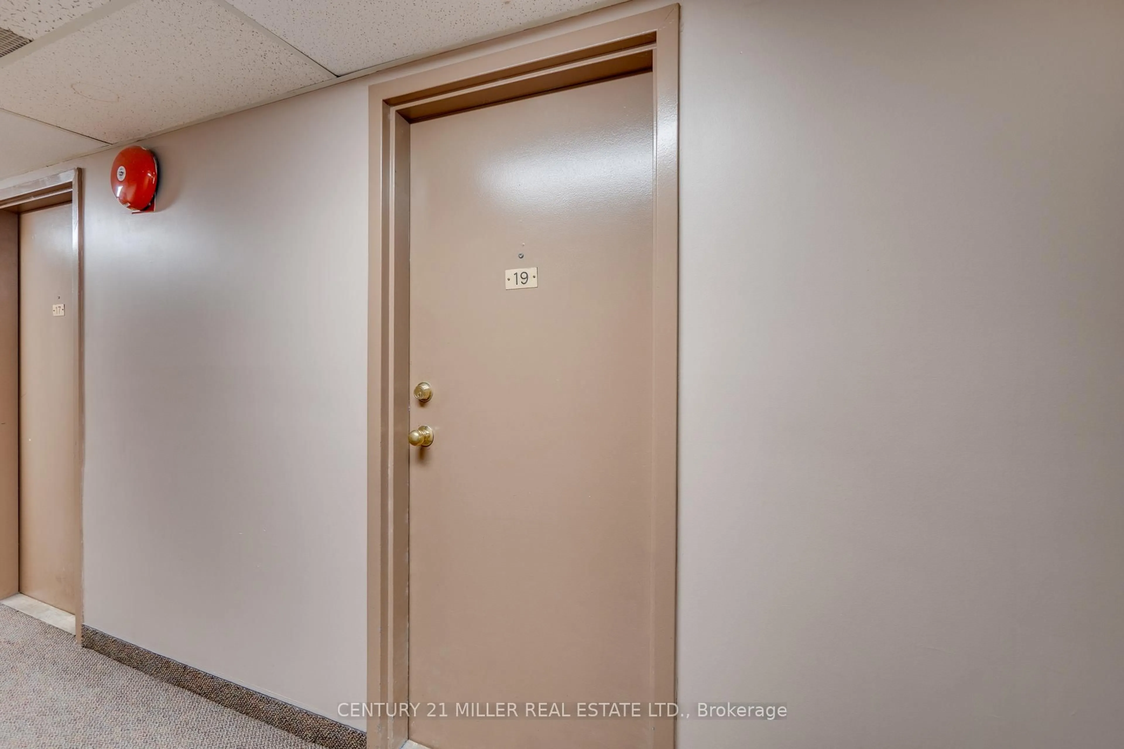 Storage room or clothes room or walk-in closet for 41 Valleyview Rd #19, Kitchener Ontario N2E 3H9