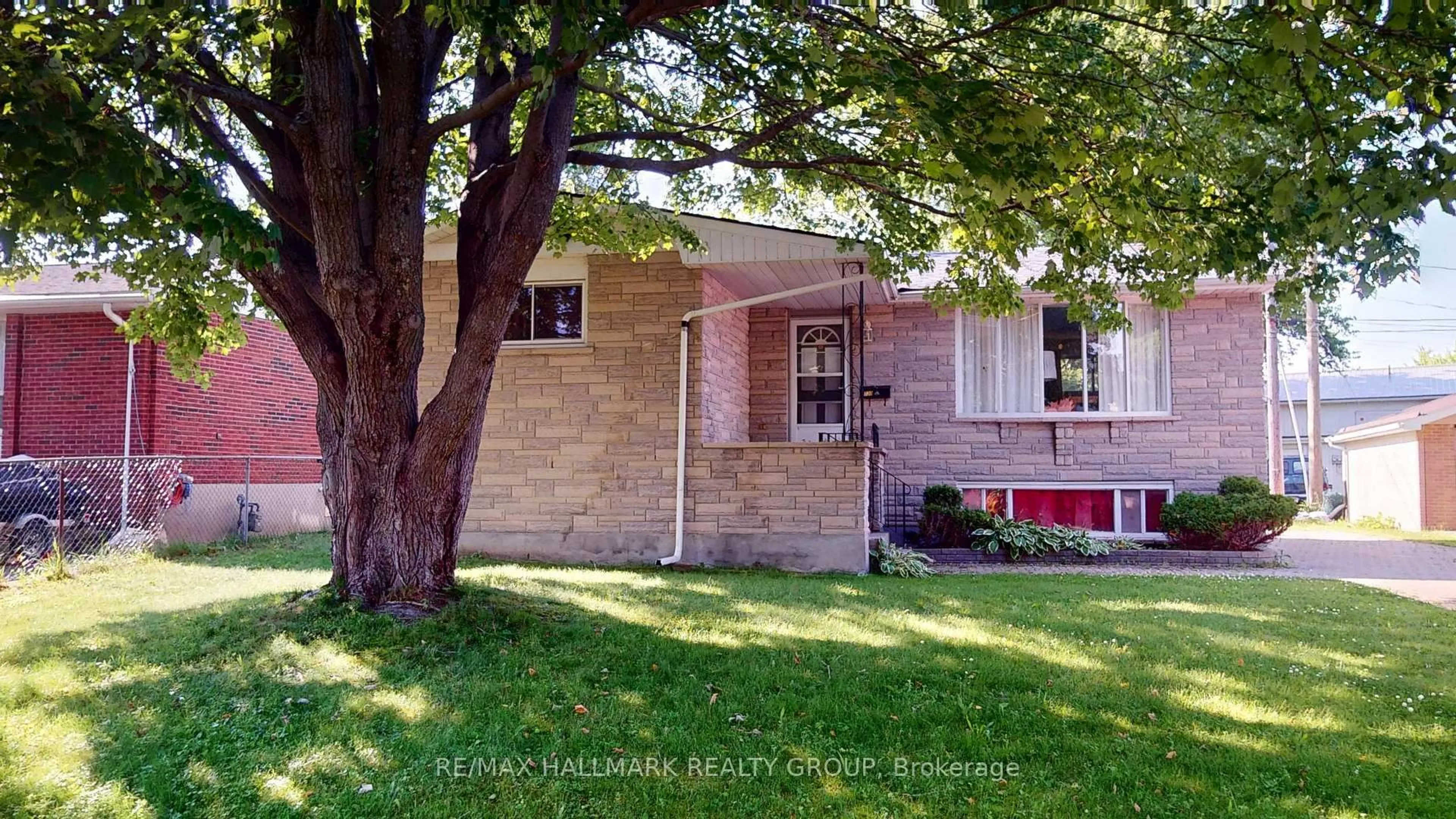 Home with brick exterior material, street for 730 Dempster Dr, Gananoque Ontario K7G 2E7