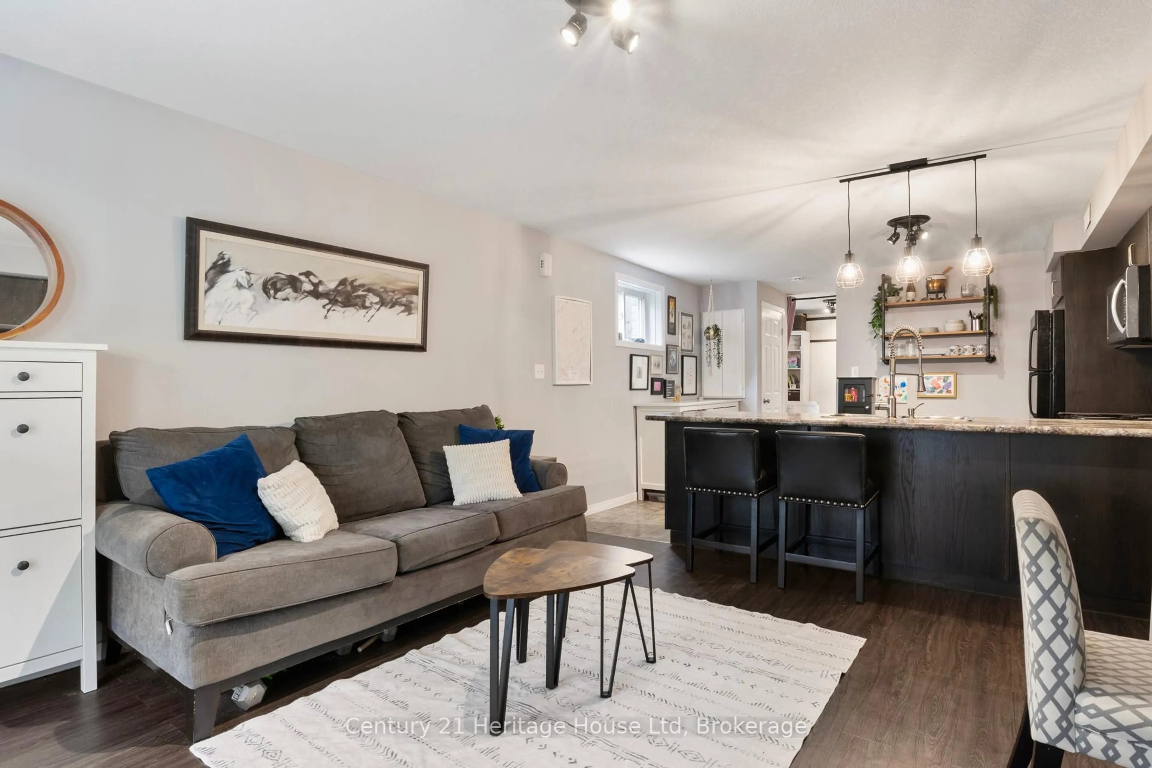 Living room with furniture, unknown for 35 Mountford Dr #56, Guelph Ontario N1E 0G6