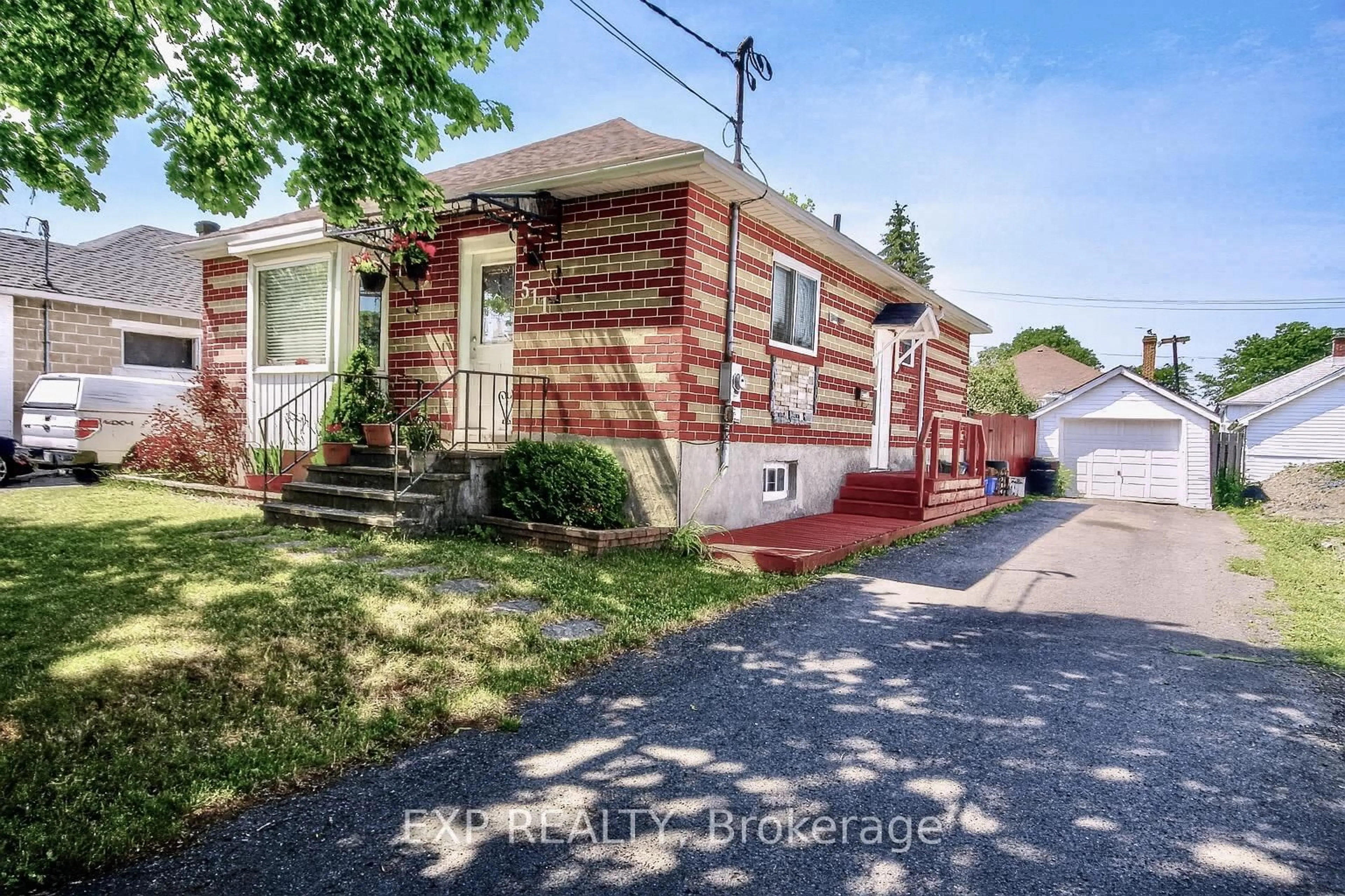 Home with brick exterior material, street for 511 St. Felix St, Cornwall Ontario K6H 5B2