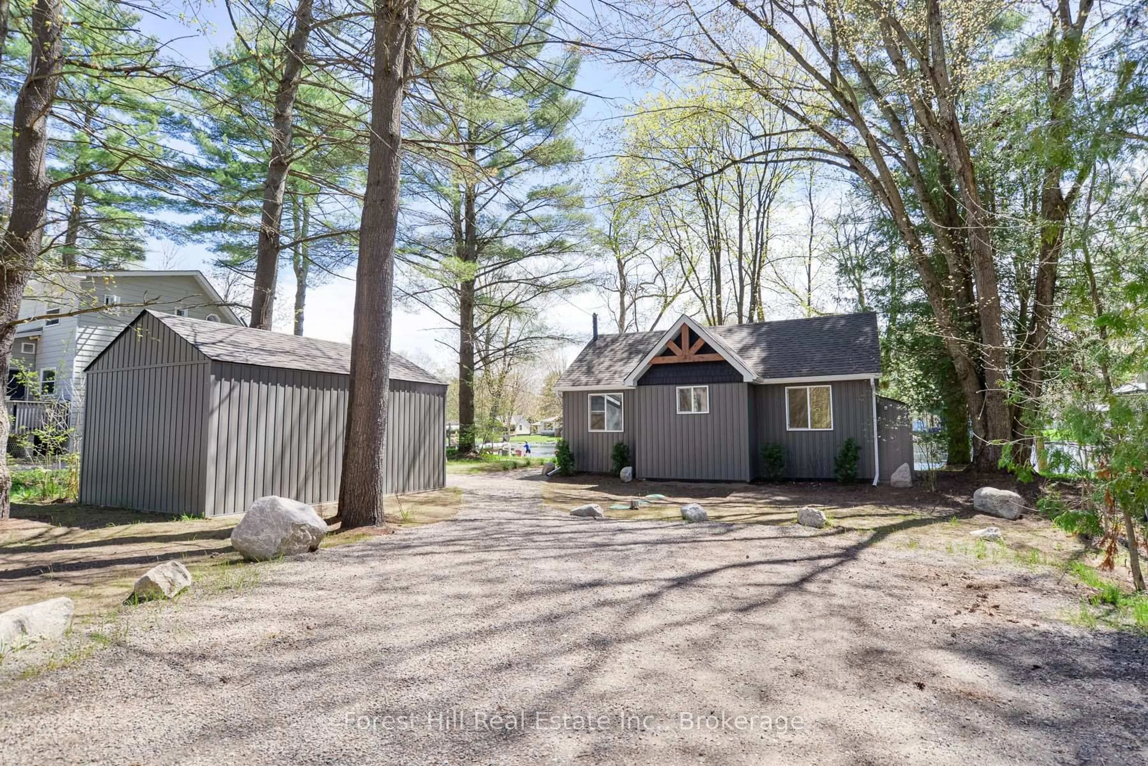 Shed for 1036 BAGLEY Rd, Gravenhurst Ontario P0E 1N0