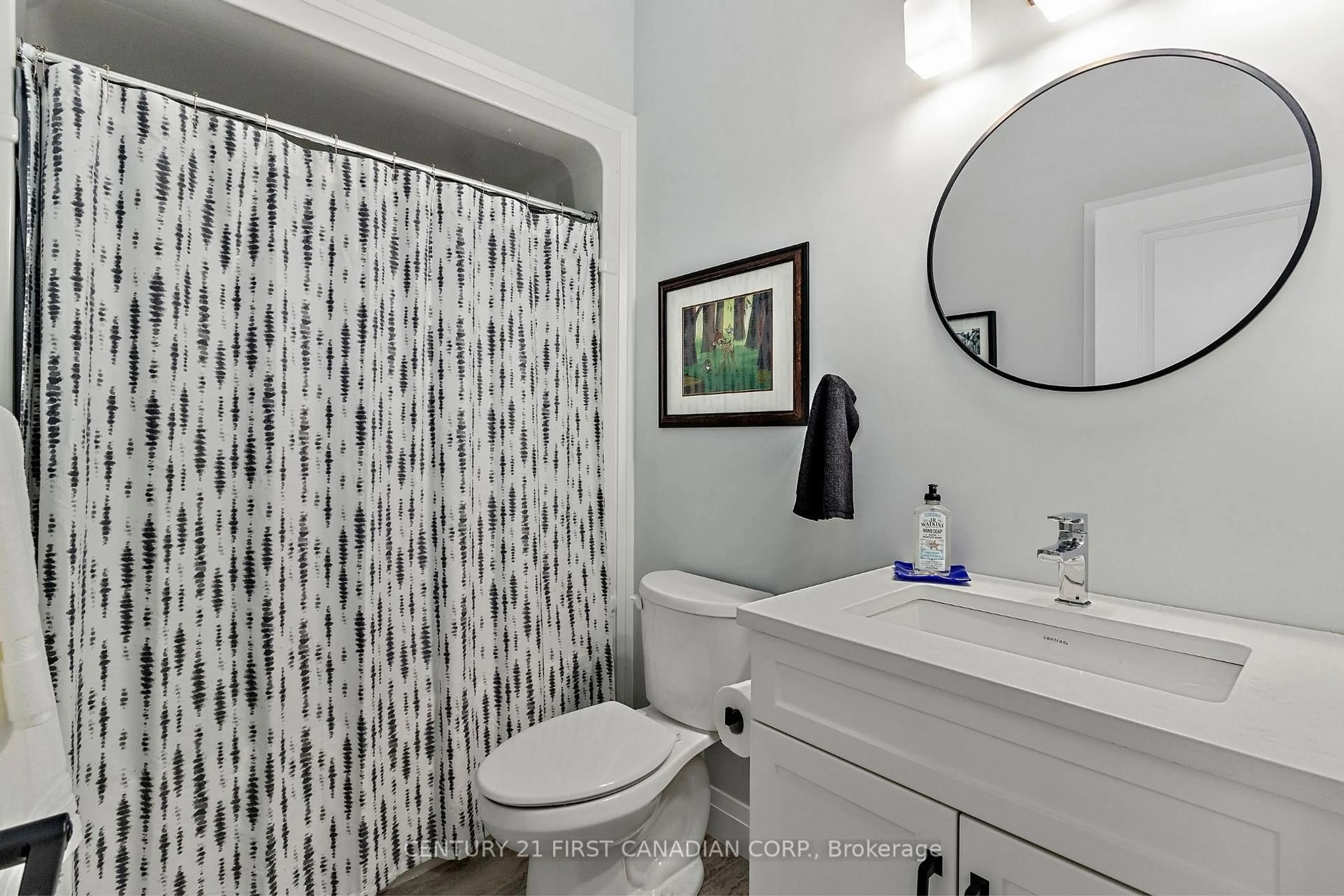 Standard bathroom, ceramic/tile floor for 672 Ketter Way, Plympton-Wyoming Ontario N0N 1T0