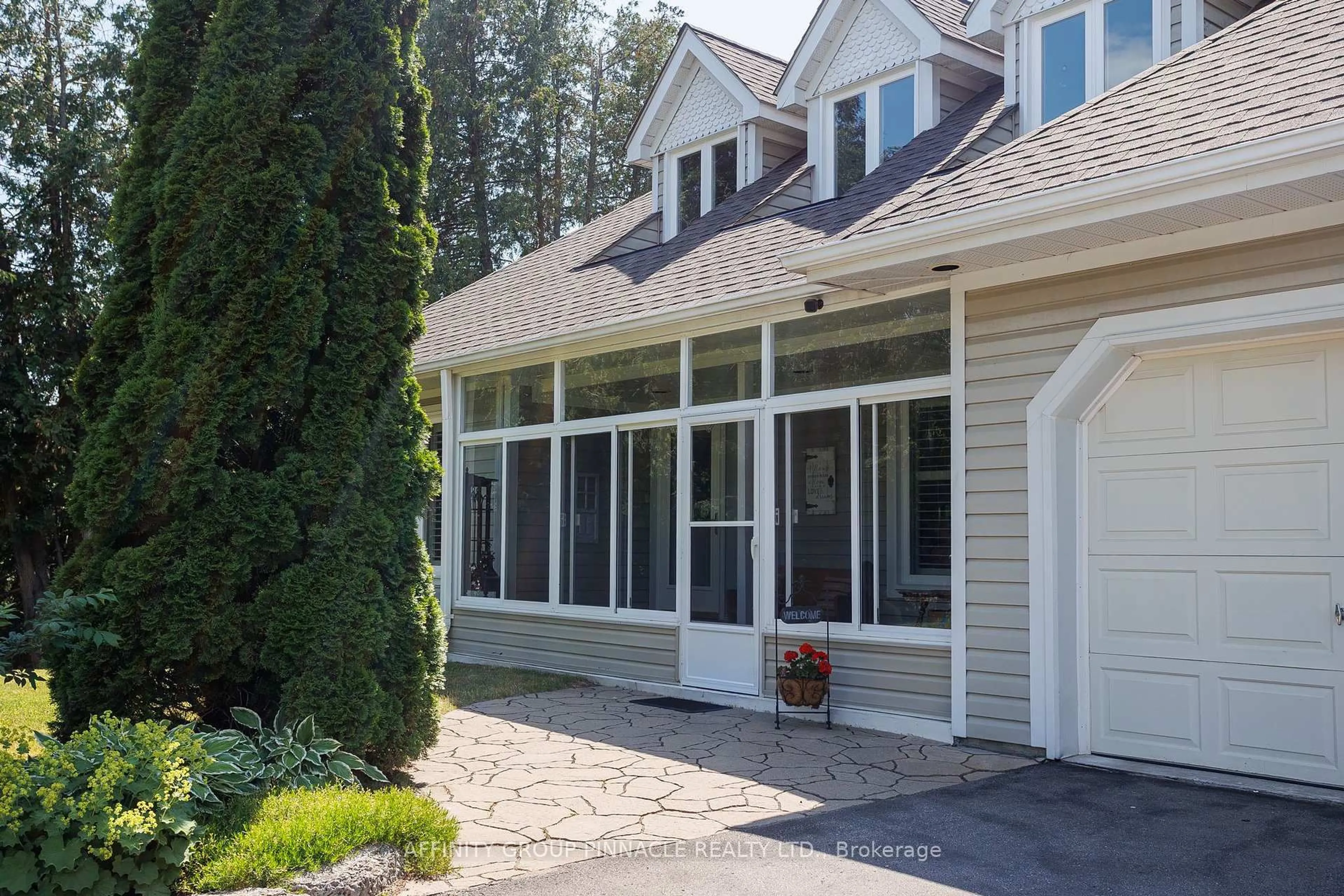 Home with vinyl exterior material, unknown for 51 Lagoon Dr, Kawartha Lakes Ontario K0M 1N0
