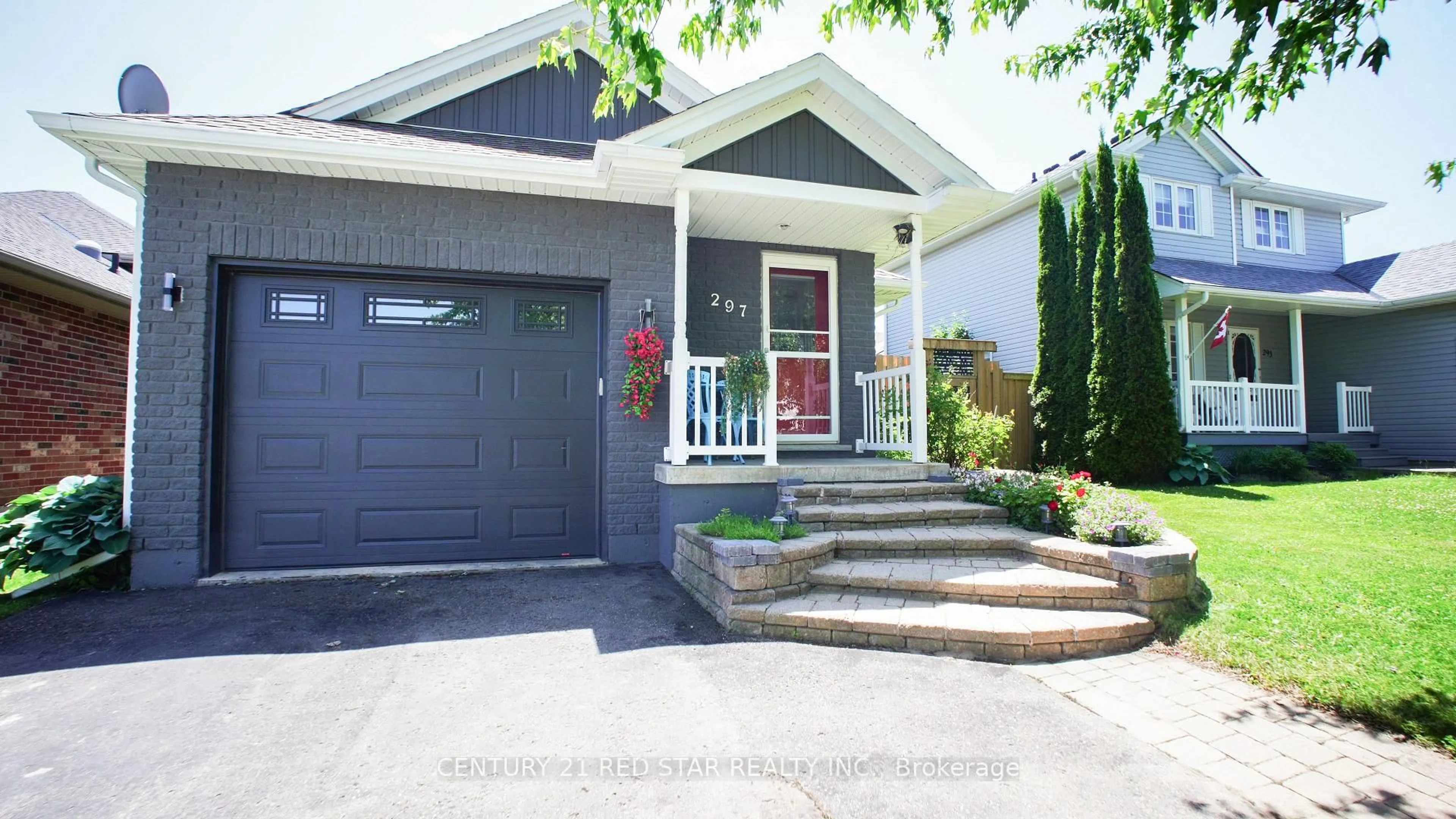 Home with vinyl exterior material, street for 297 Berry St, Shelburne Ontario L0N 1S2