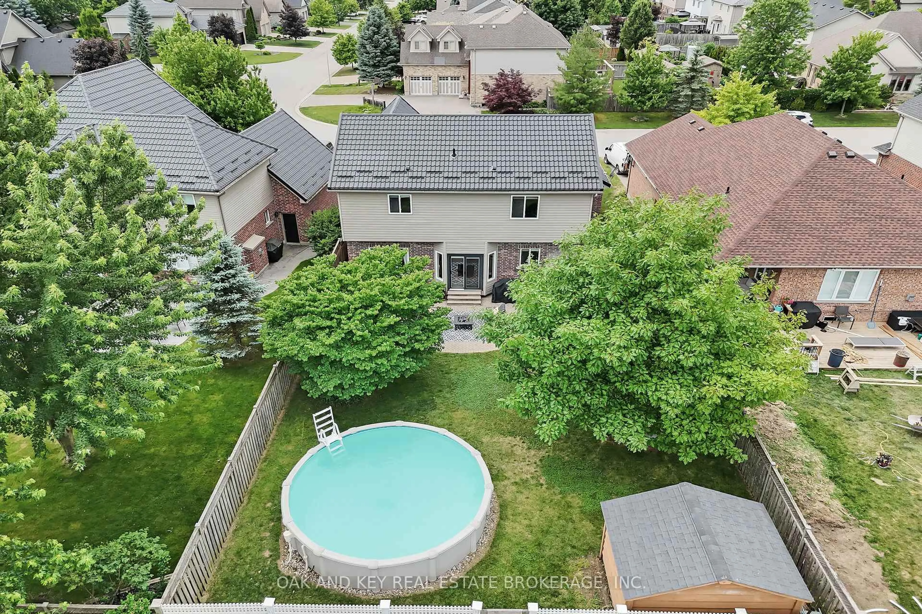 A pic from outside/outdoor area/front of a property/back of a property/a pic from drone, unknown for 90 Woodlily Lane, Middlesex Centre Ontario N0M 2A0