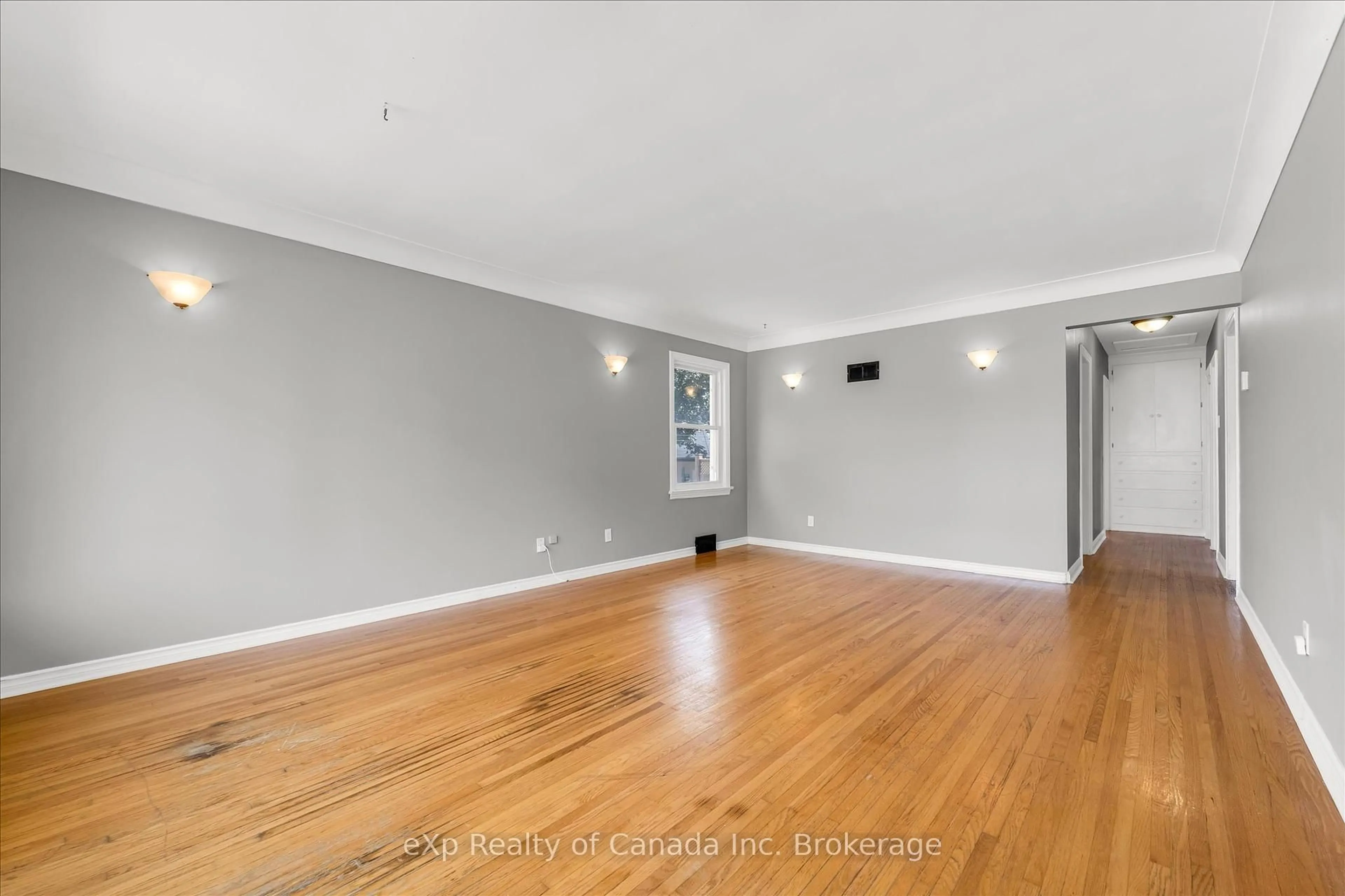 A pic of a room for 87 Homewood Ave, Port Colborne Ontario L3K 5L7