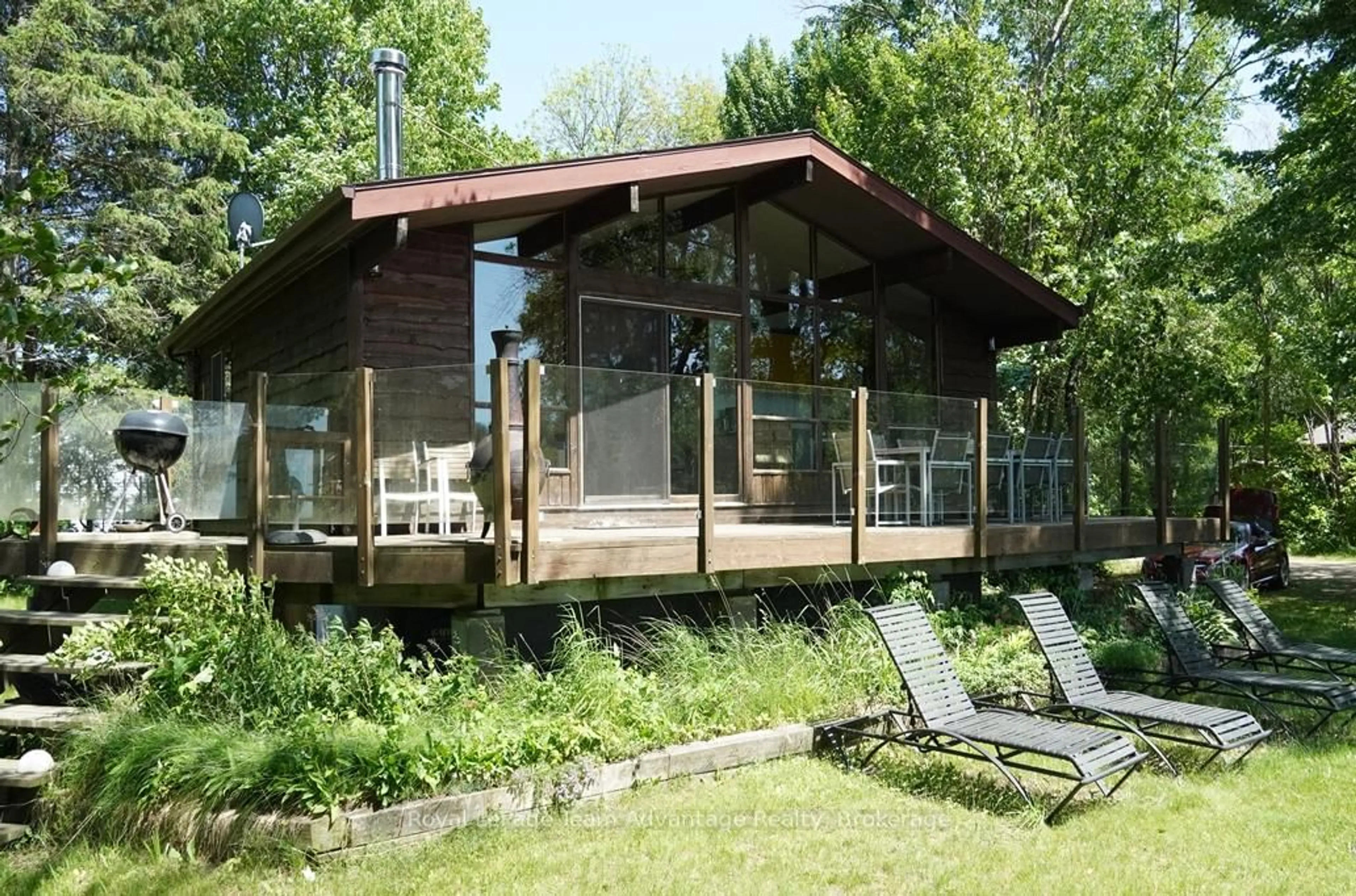 Patio, unknown for 16 Leaside Dr, The Archipelago Ontario P0G 1G0
