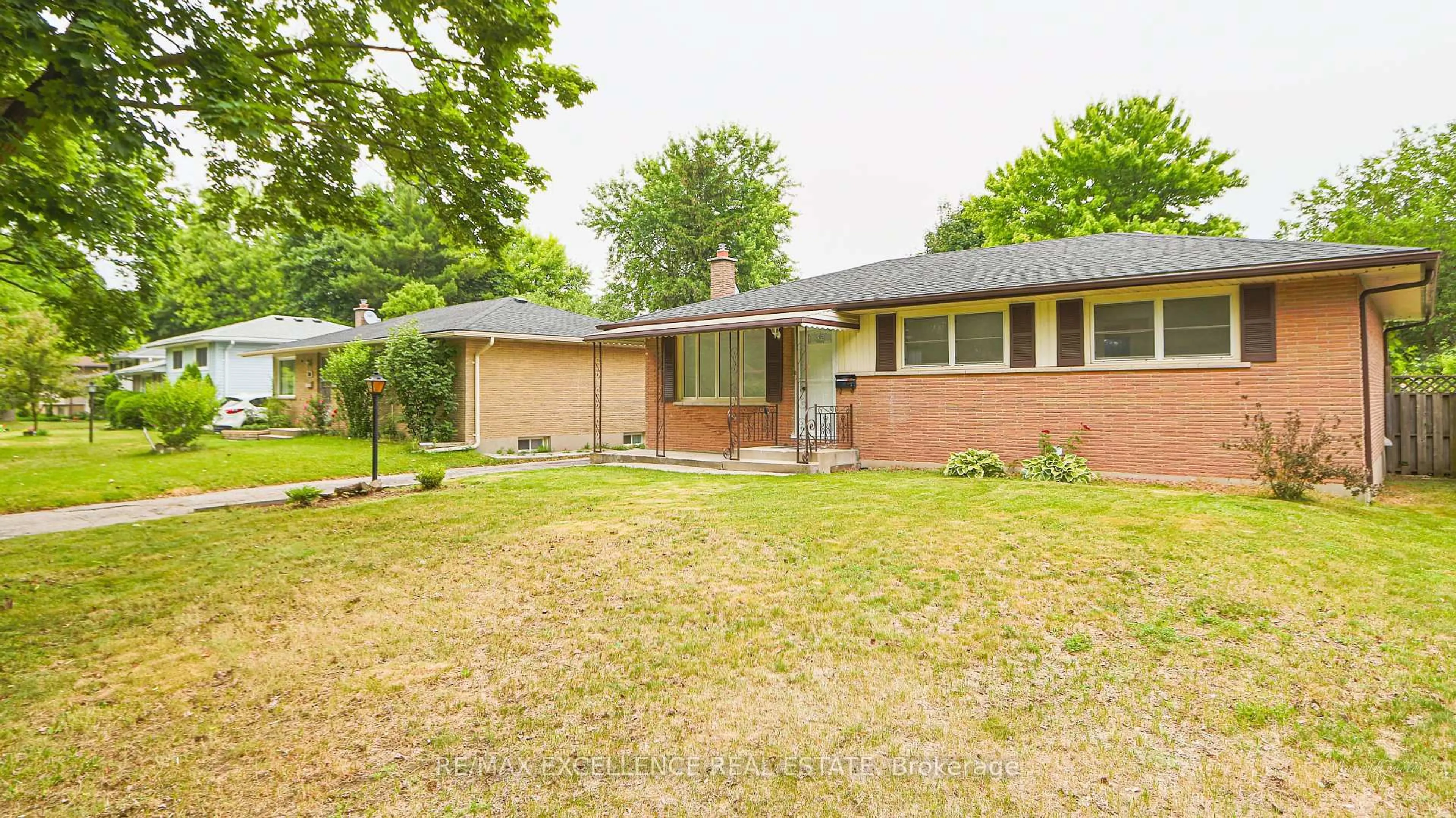 Home with brick exterior material, street for 92 Cayuga Cres, London East Ontario N5V 2W5