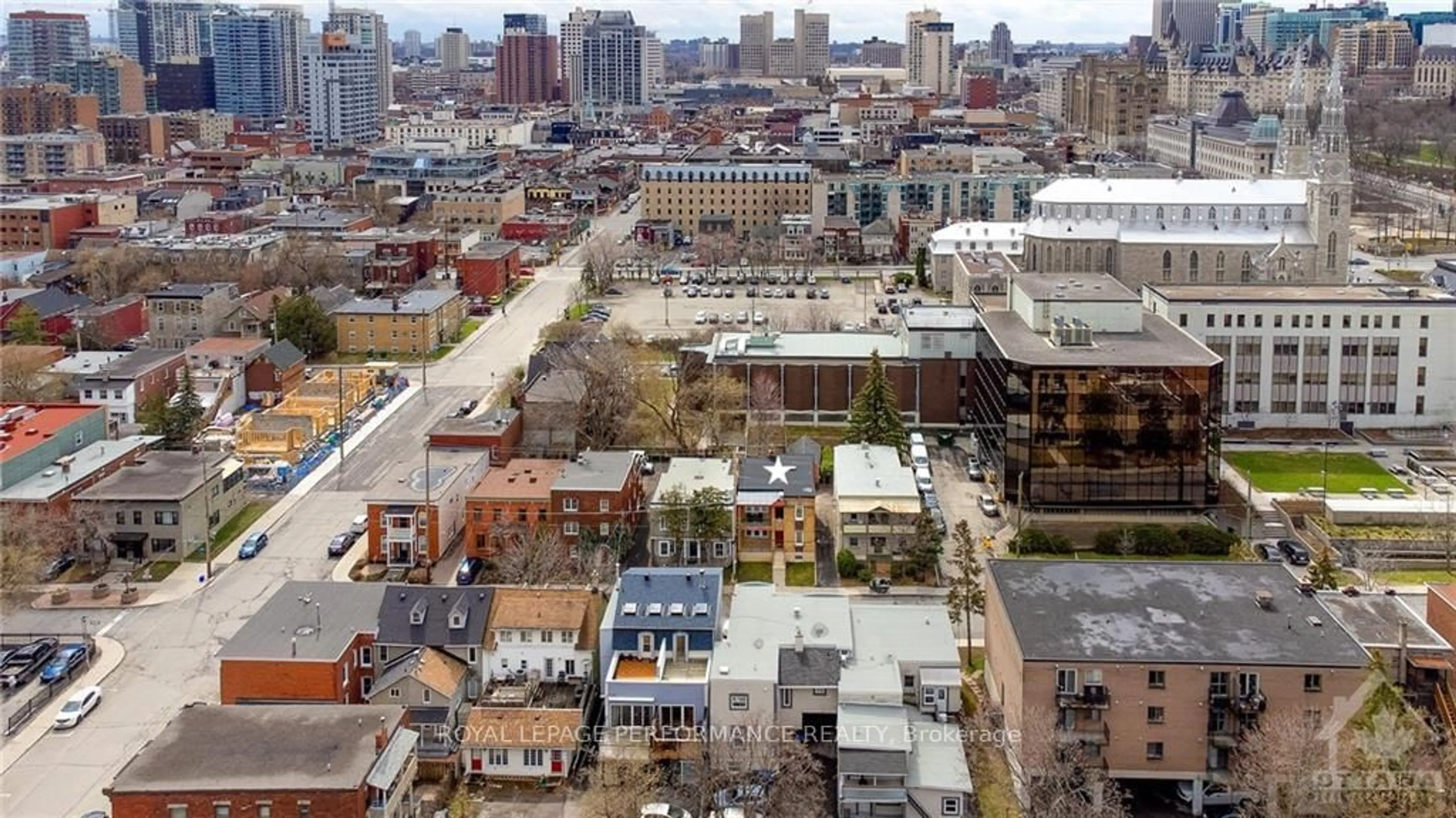 A pic from outside/outdoor area/front of a property/back of a property/a pic from drone, city buildings view from balcony for 46 St Andrew St, Ottawa Ontario K1N 5E9