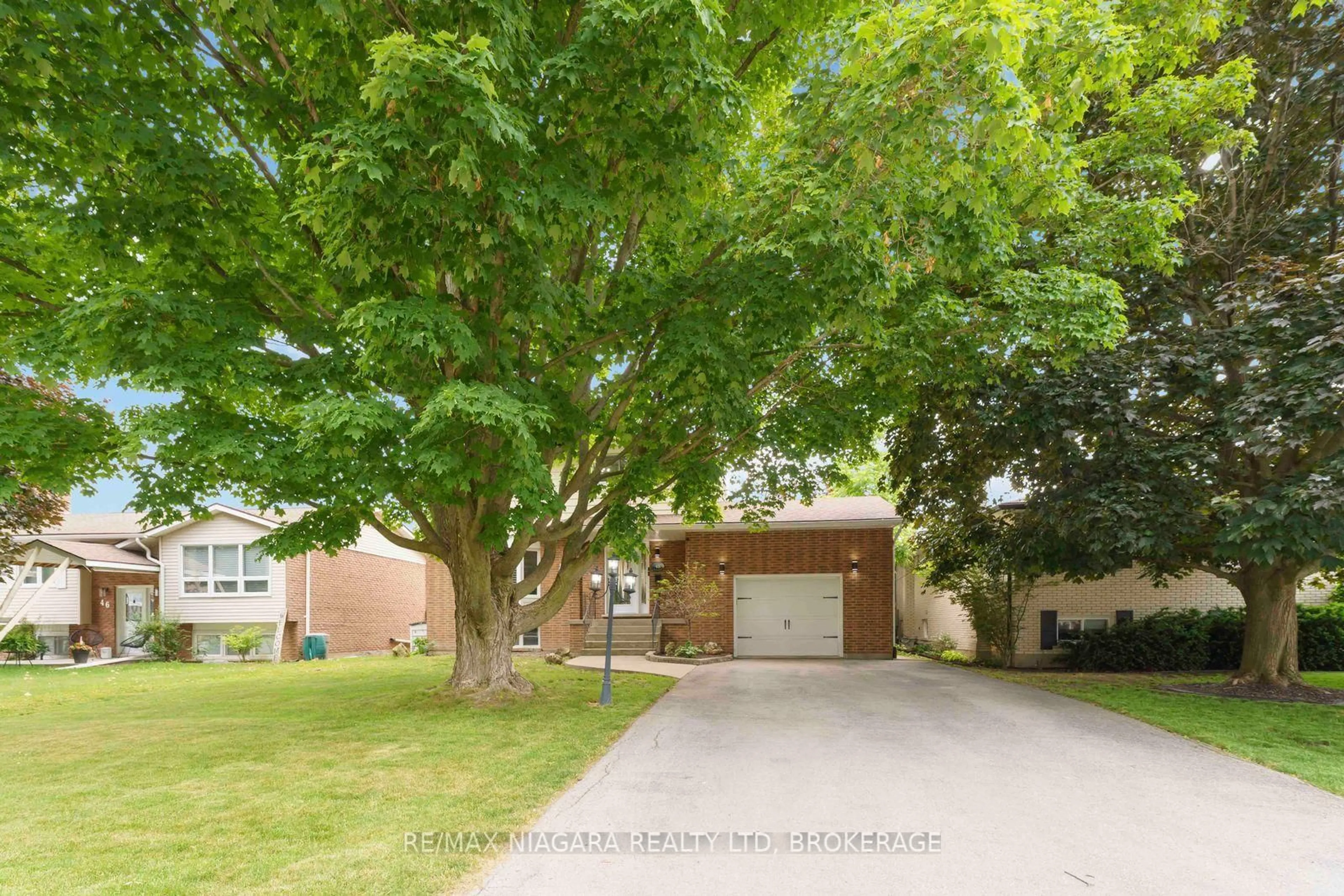 Unknown for 48 Michael Dr, Port Colborne Ontario L3K 3C2