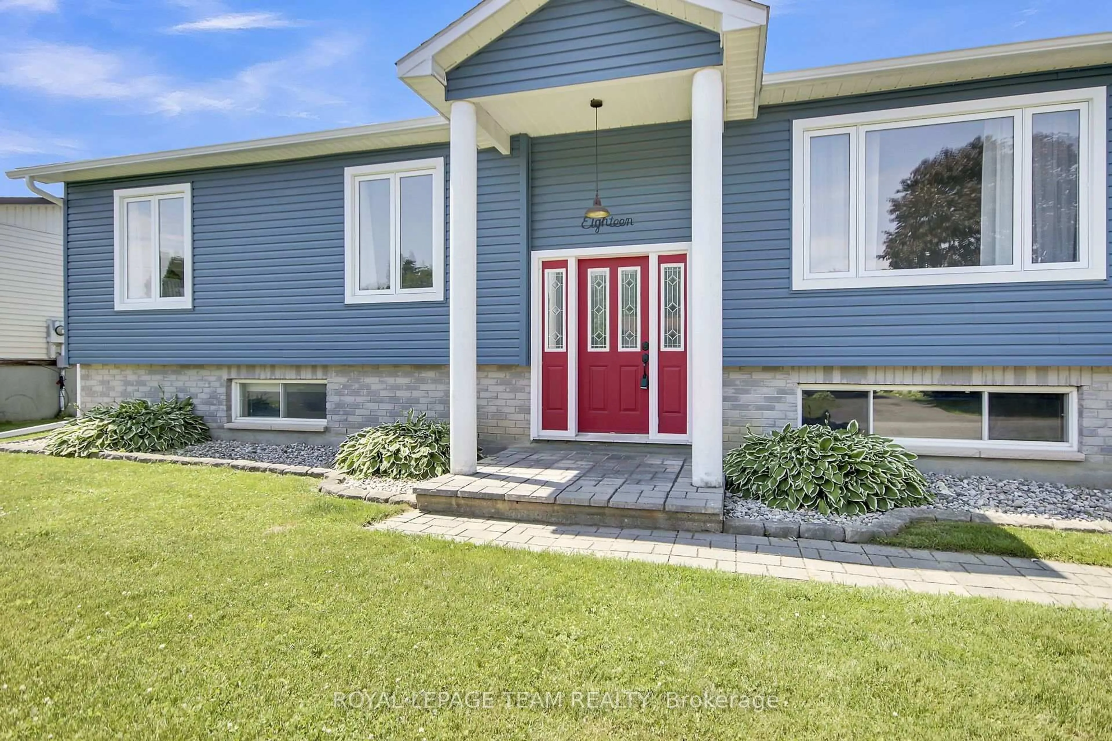 Home with vinyl exterior material, street for 18 Dowdall Cres, Ottawa Ontario K2S 1T9