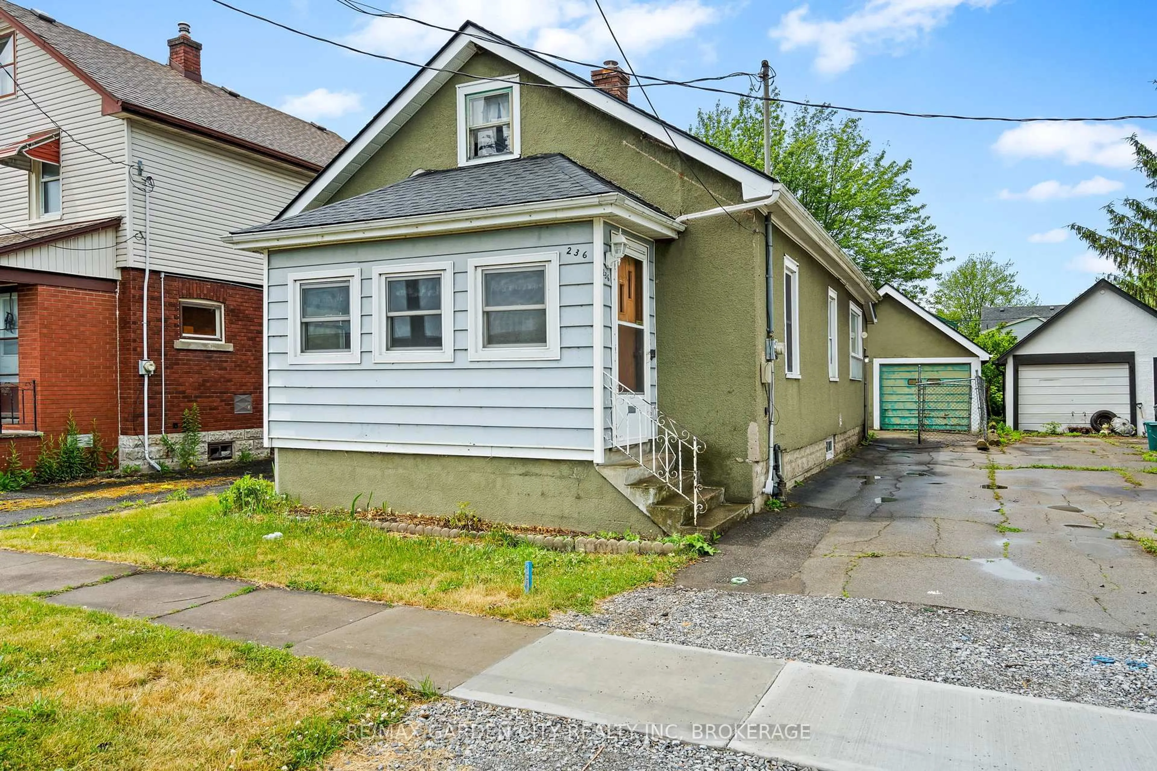 Unknown for 236 Davis St, Port Colborne Ontario L3K 1Z3