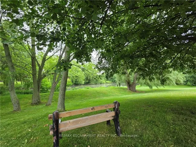 Additional property image - 1 Szollosy Circ