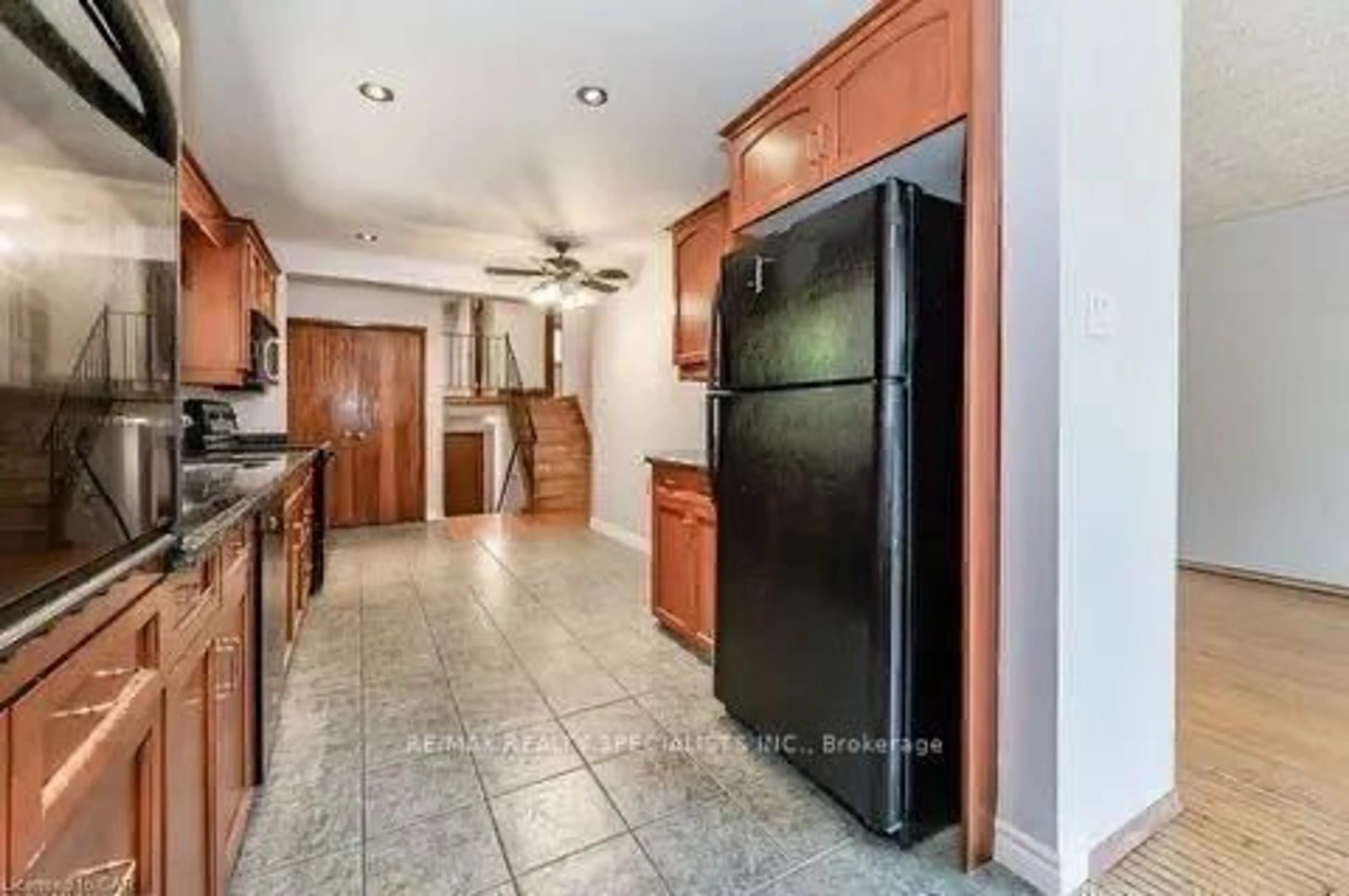 Unknown for 87 Secord Ave, Kitchener Ontario N2B 2L3