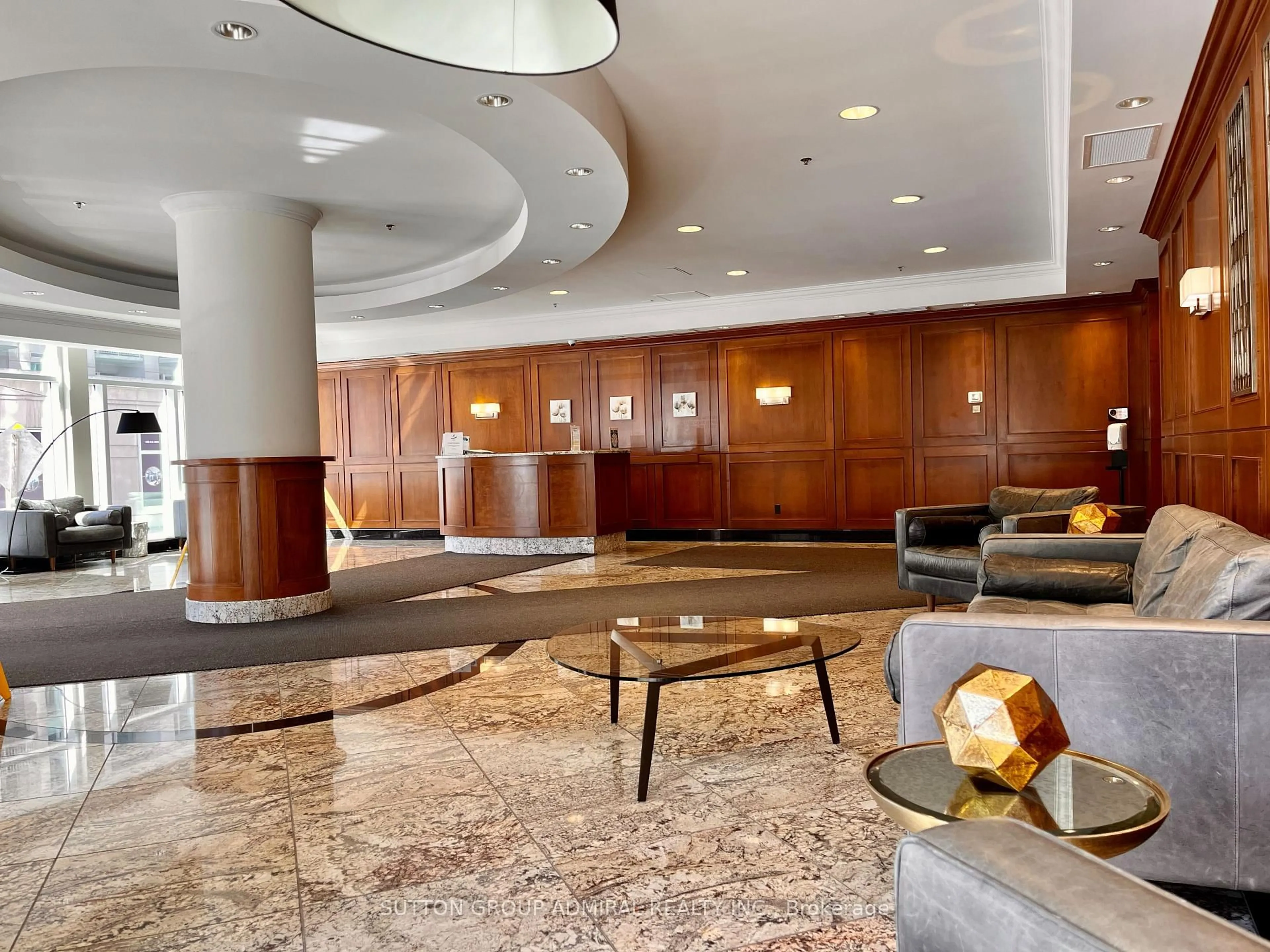 Lobby for 195 Besserer St #803, Ottawa Ontario K1N 0B6