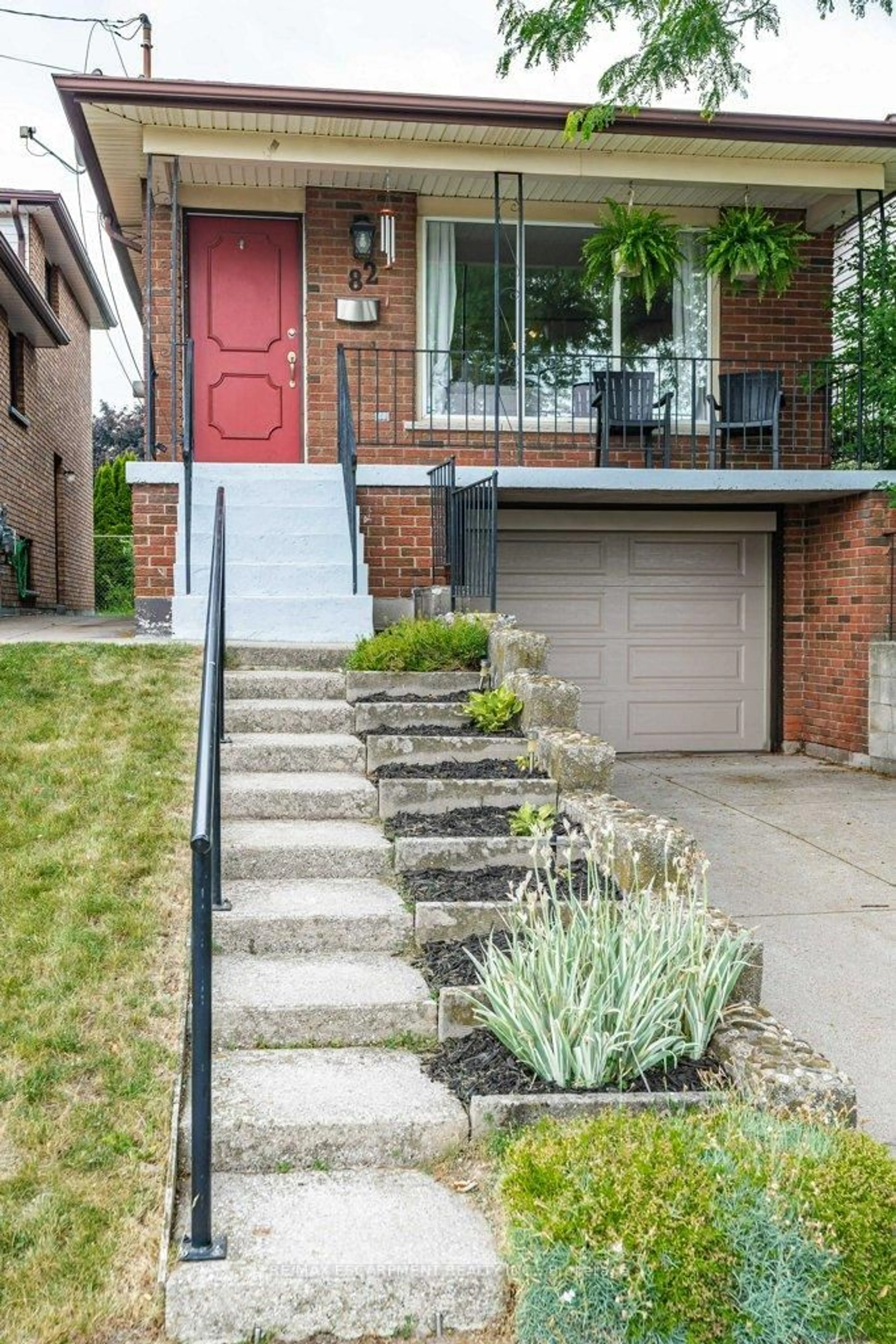 Home with brick exterior material, street for 82 East 36th St, Hamilton Ontario L8V 3Z1