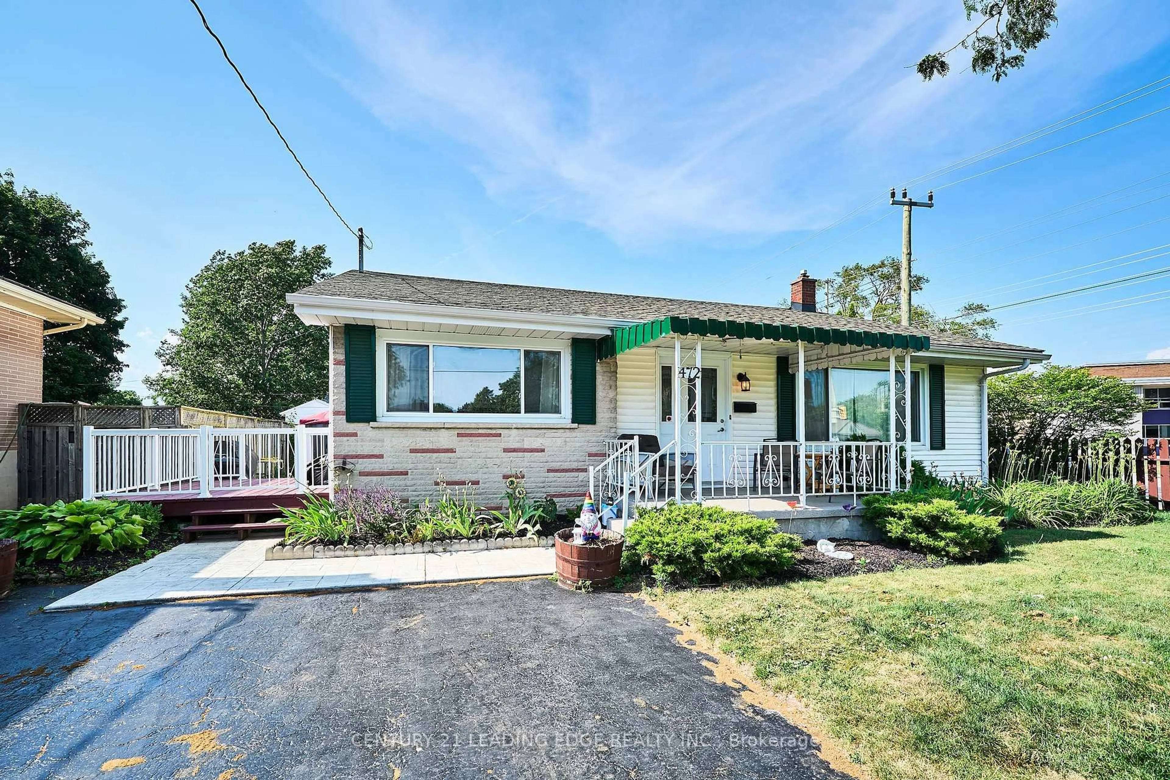 Home with vinyl exterior material, street for 472 Victoria Ave, Belleville Ontario K8N 2G3