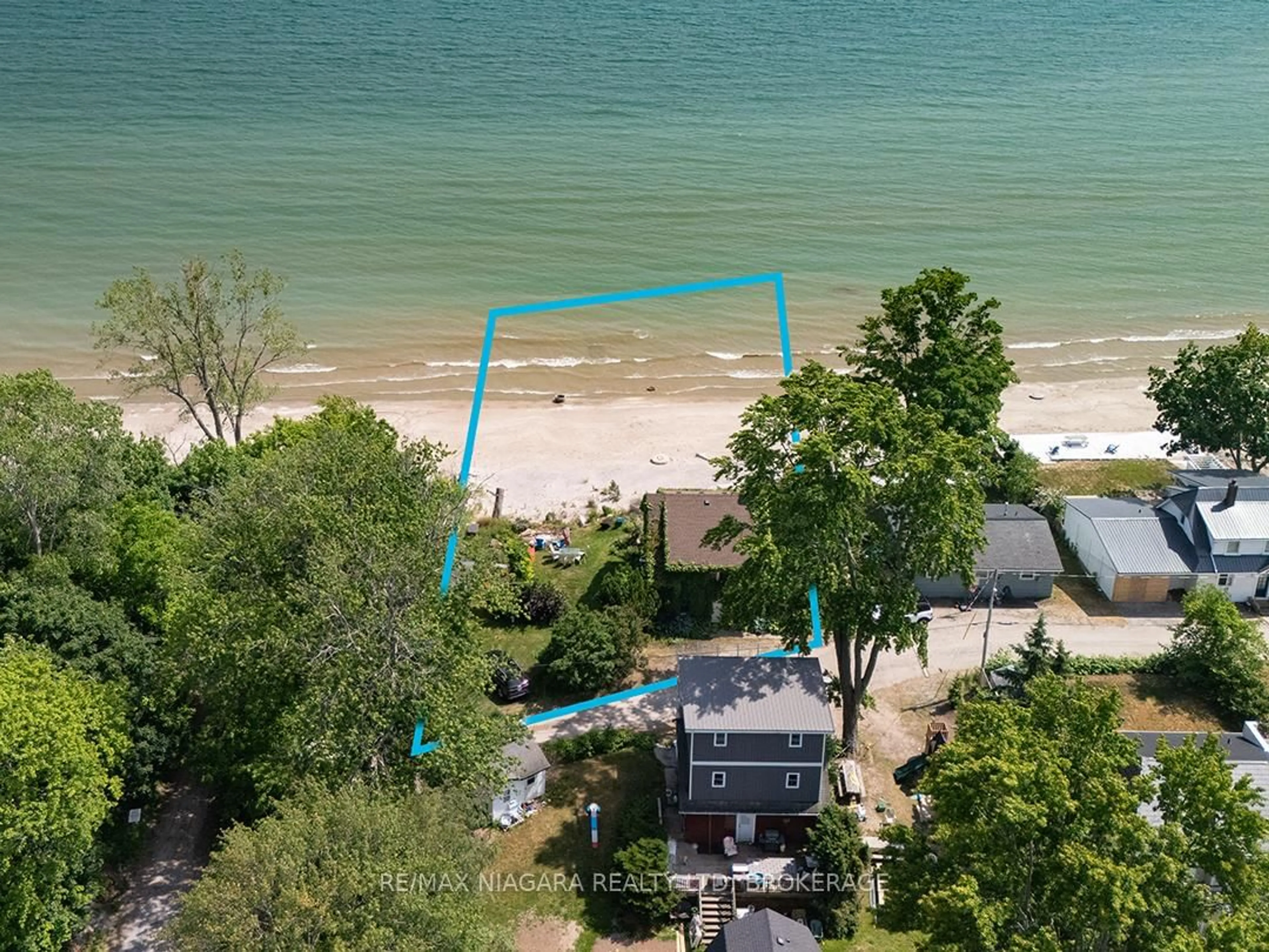 A pic from outside/outdoor area/front of a property/back of a property/a pic from drone, water/lake/river/ocean view for 12851 Old Lakeshore Rd, Wainfleet Ontario L0S 1V0