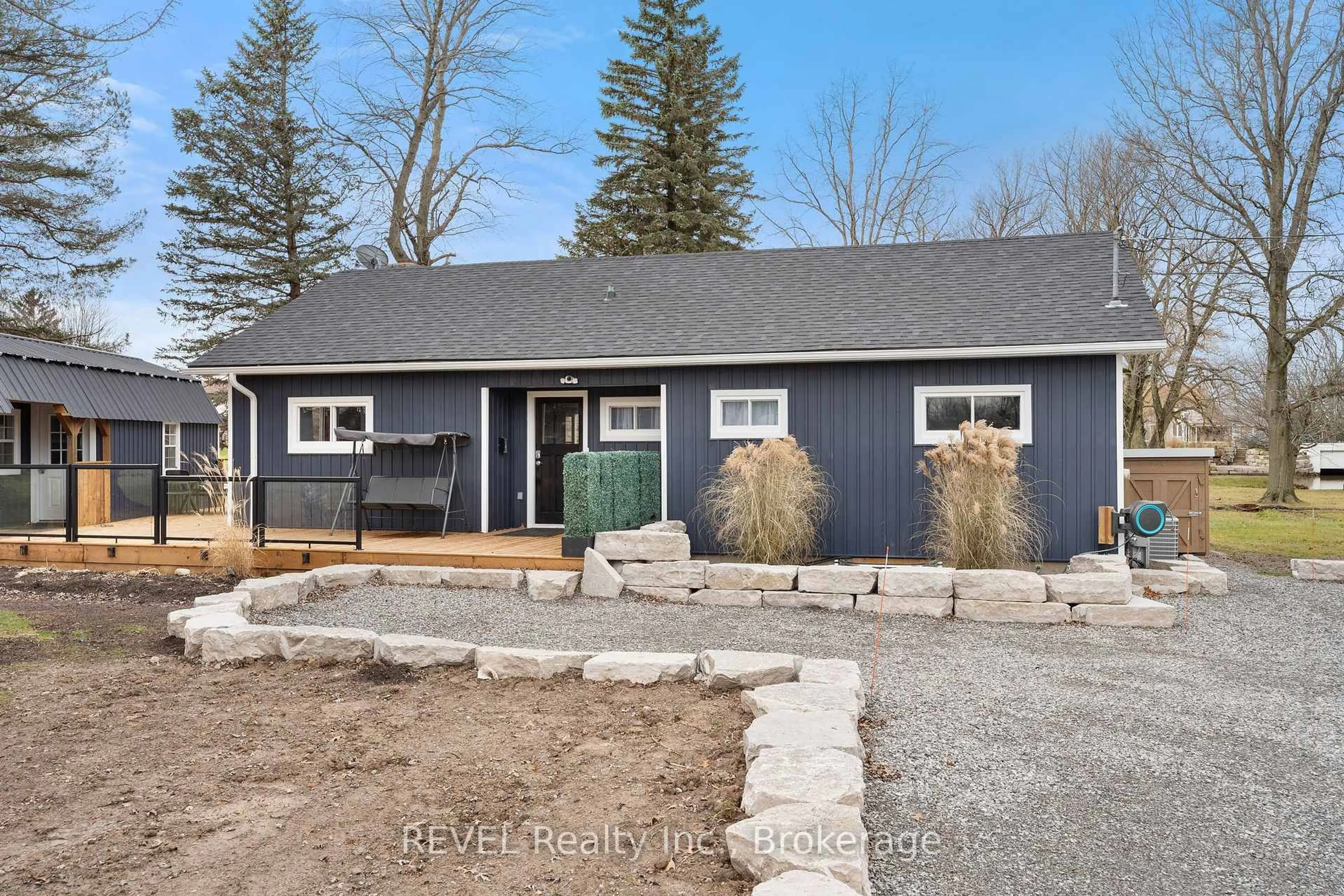Home with vinyl exterior material, street for 3485 Switch Rd, Fort Erie Ontario L0S 1S0