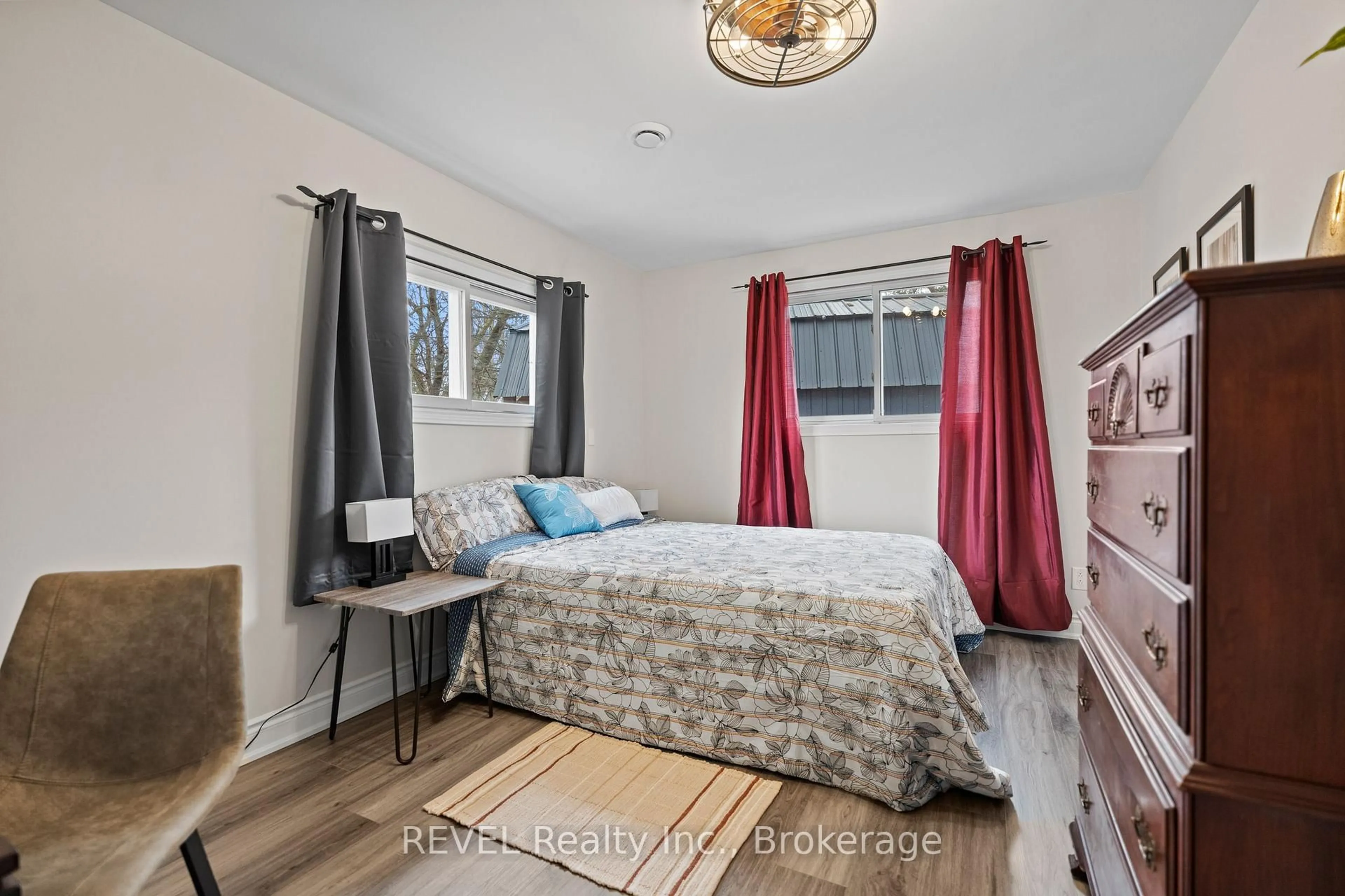 Bedroom with bed, unknown for 3485 Switch Rd, Fort Erie Ontario L0S 1S0