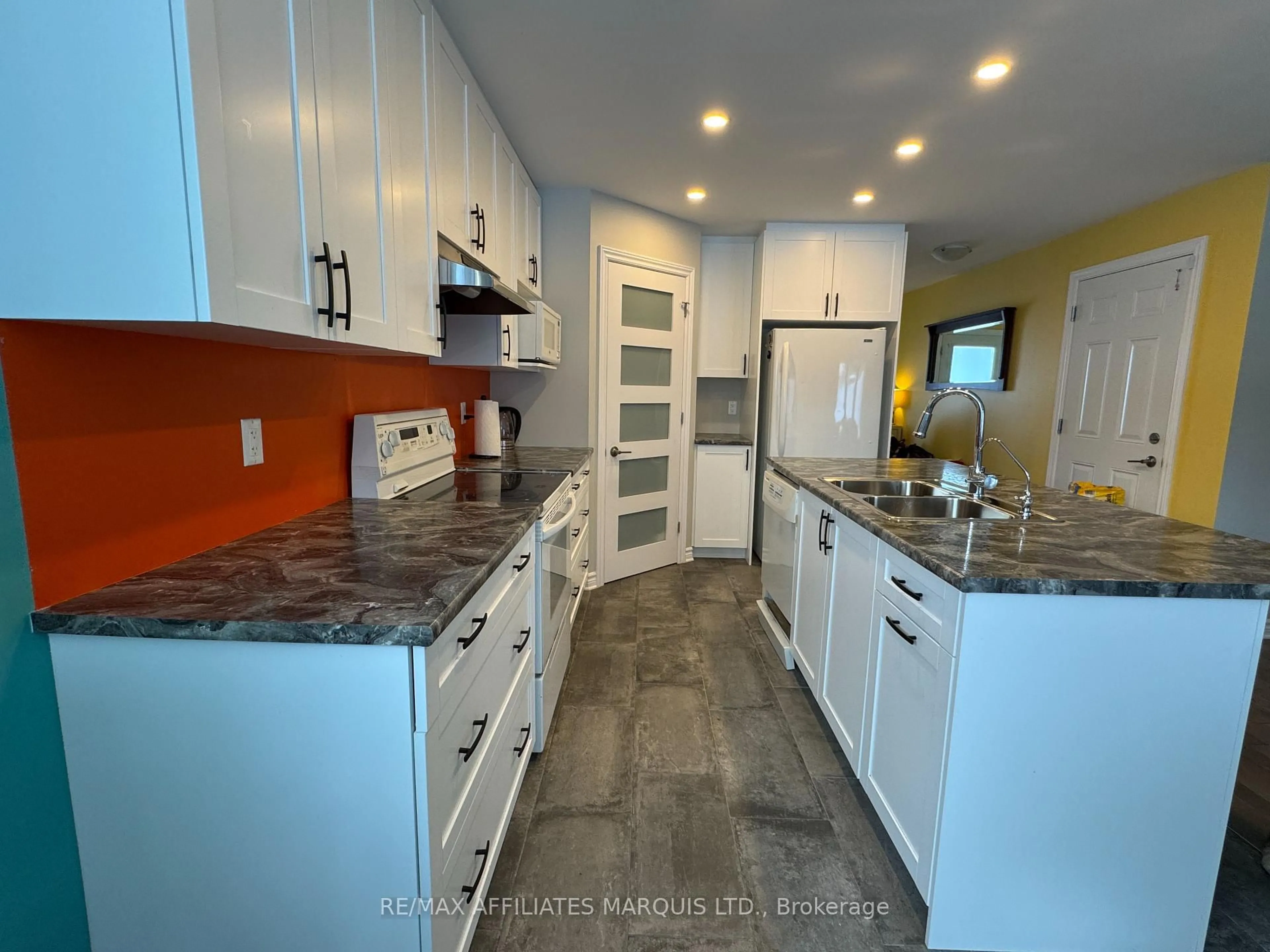 Open concept kitchen, ceramic/tile floor for 306 Belfort Cres, Cornwall Ontario K6H 0H3