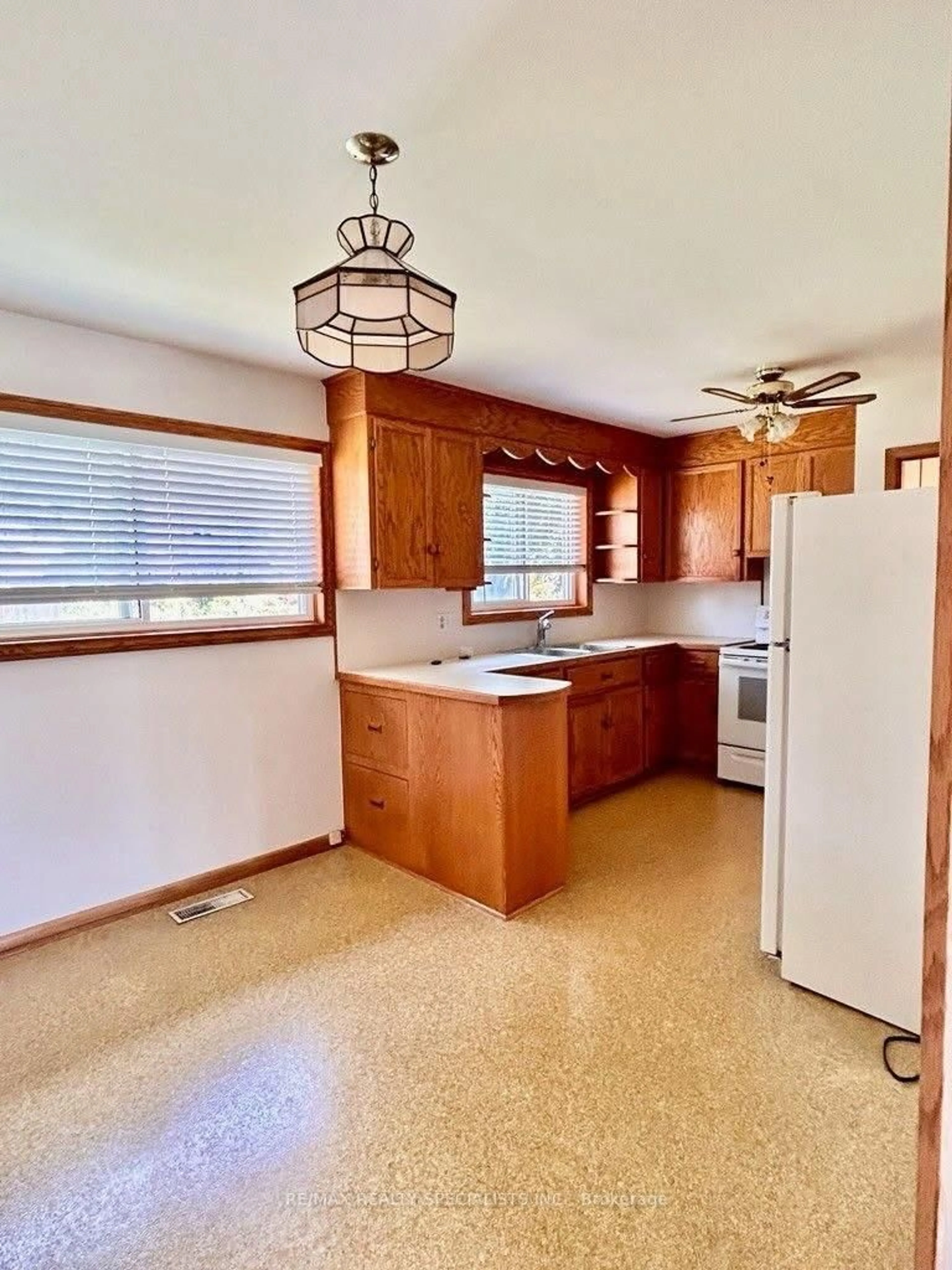 Unknown for 4486 Lyons Creek Rd, Niagara Falls Ontario L2E 6S6