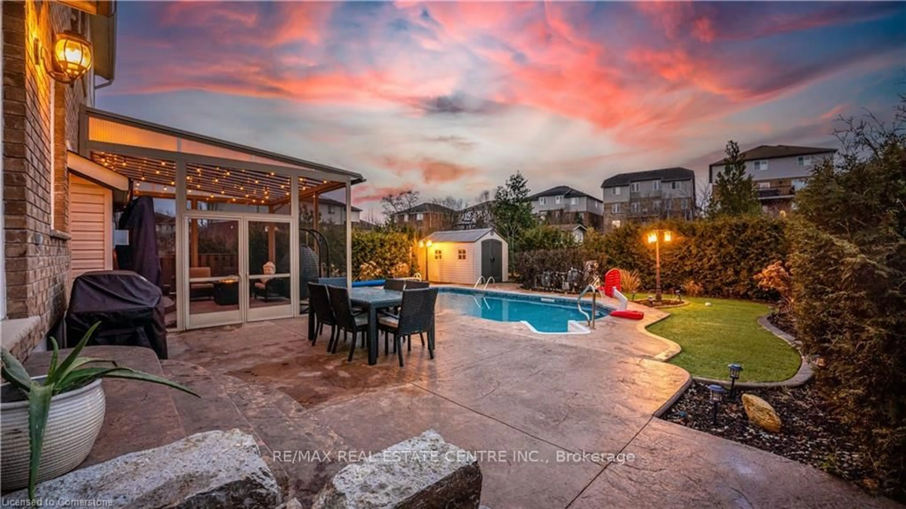 Patio, unknown for 76 BLOSSOMFIELD Cres, Cambridge Ontario N1S 0A5