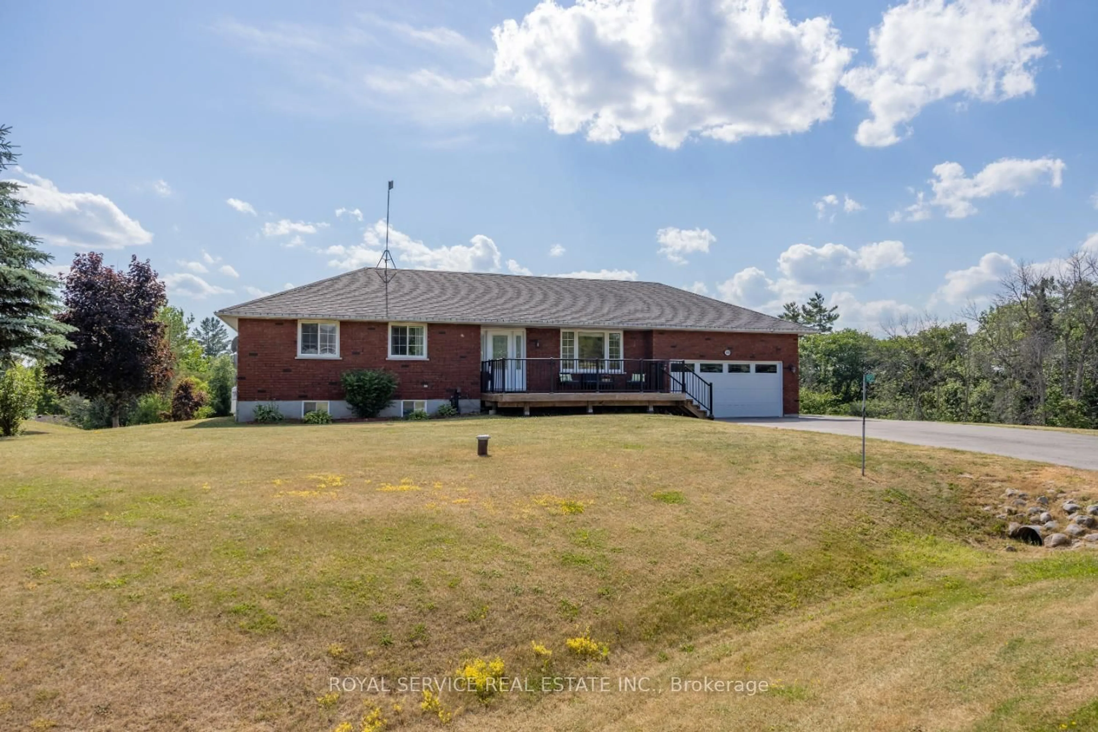 A pic from outside/outdoor area/front of a property/back of a property/a pic from drone, unknown for 922 Bensfort Hts, Otonabee-South Monaghan Ontario K0L 1B0