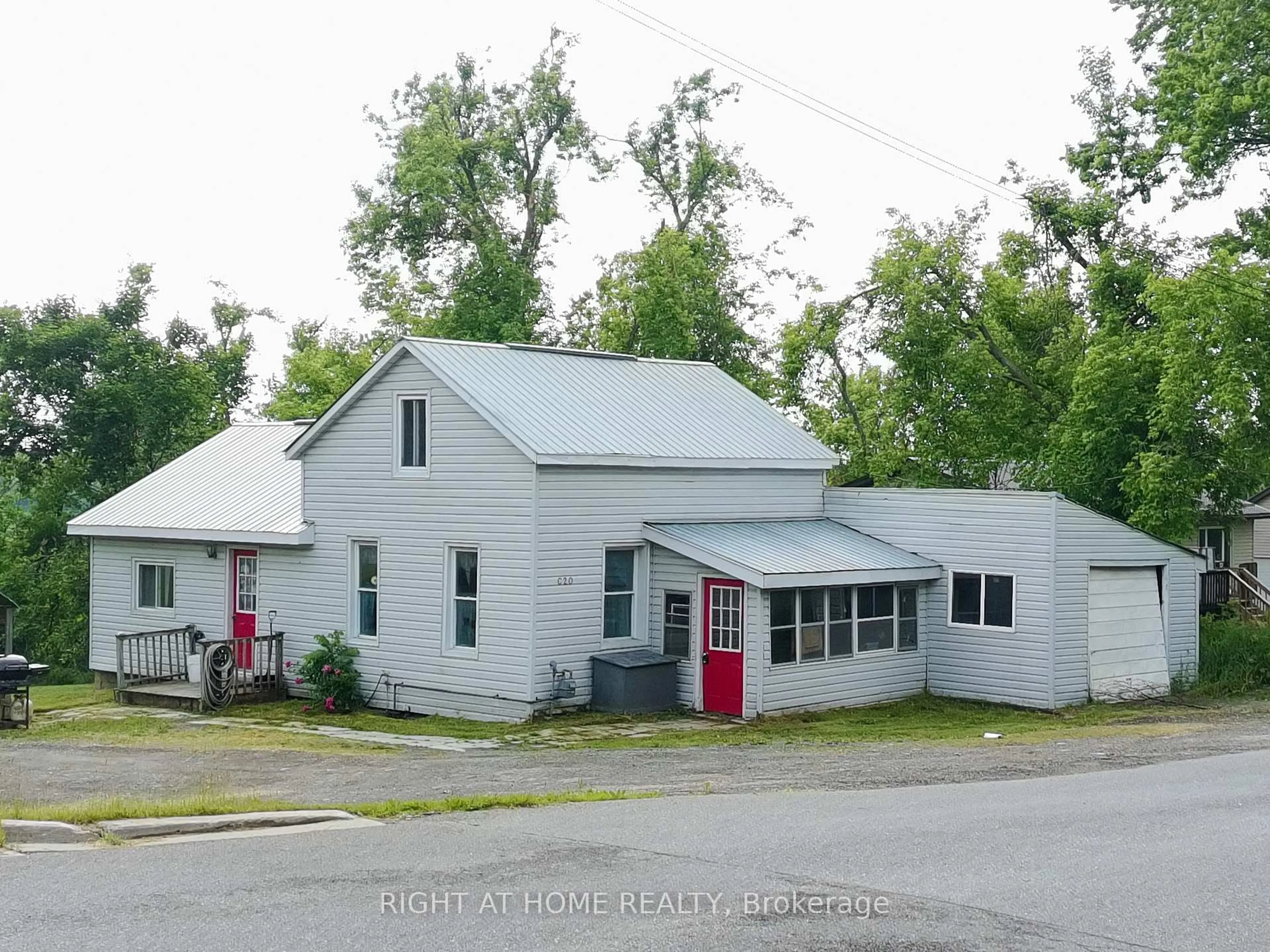 A pic from outside/outdoor area/front of a property/back of a property/a pic from drone, building for 20 Ontario St, Kawartha Lakes Ontario K0M 2J0