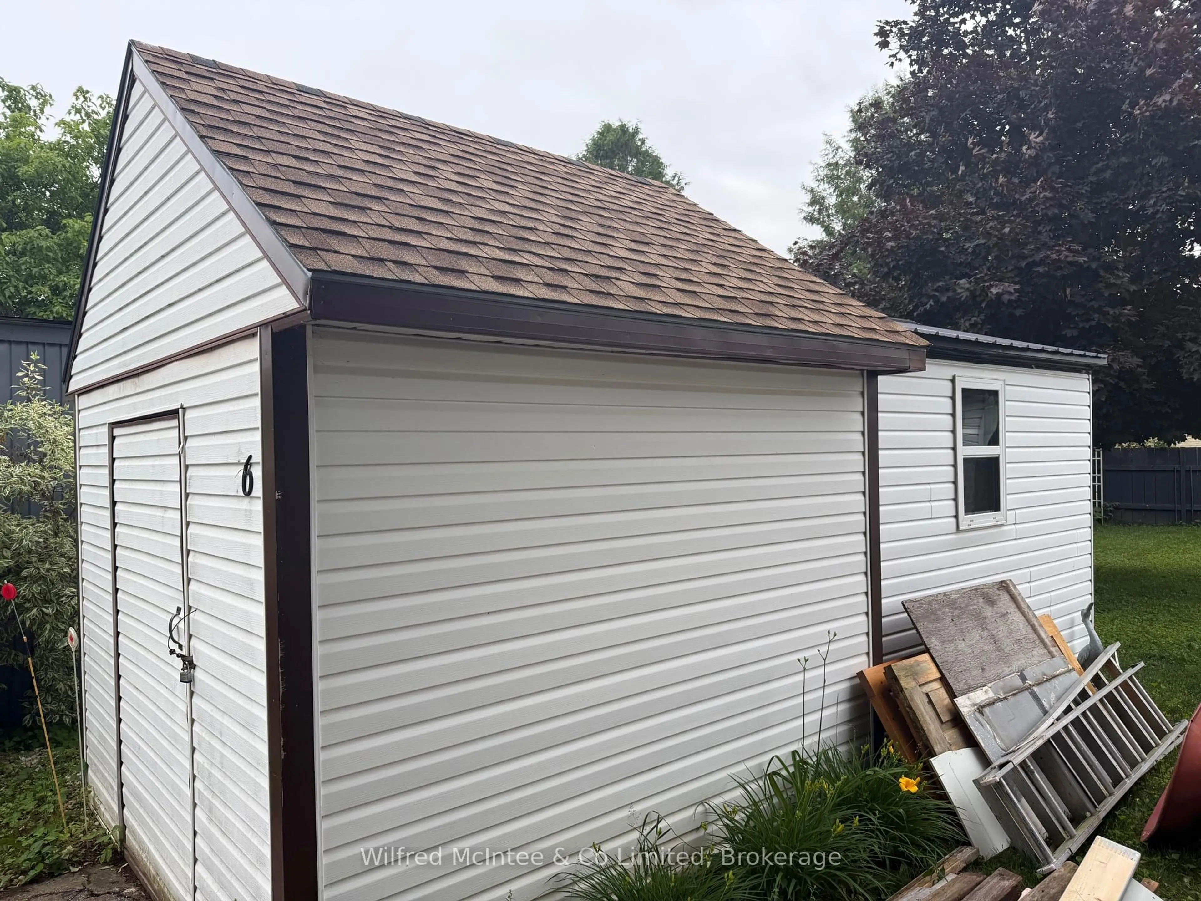 Shed for 6 Finch St, Brockton Ontario N0G 2V0