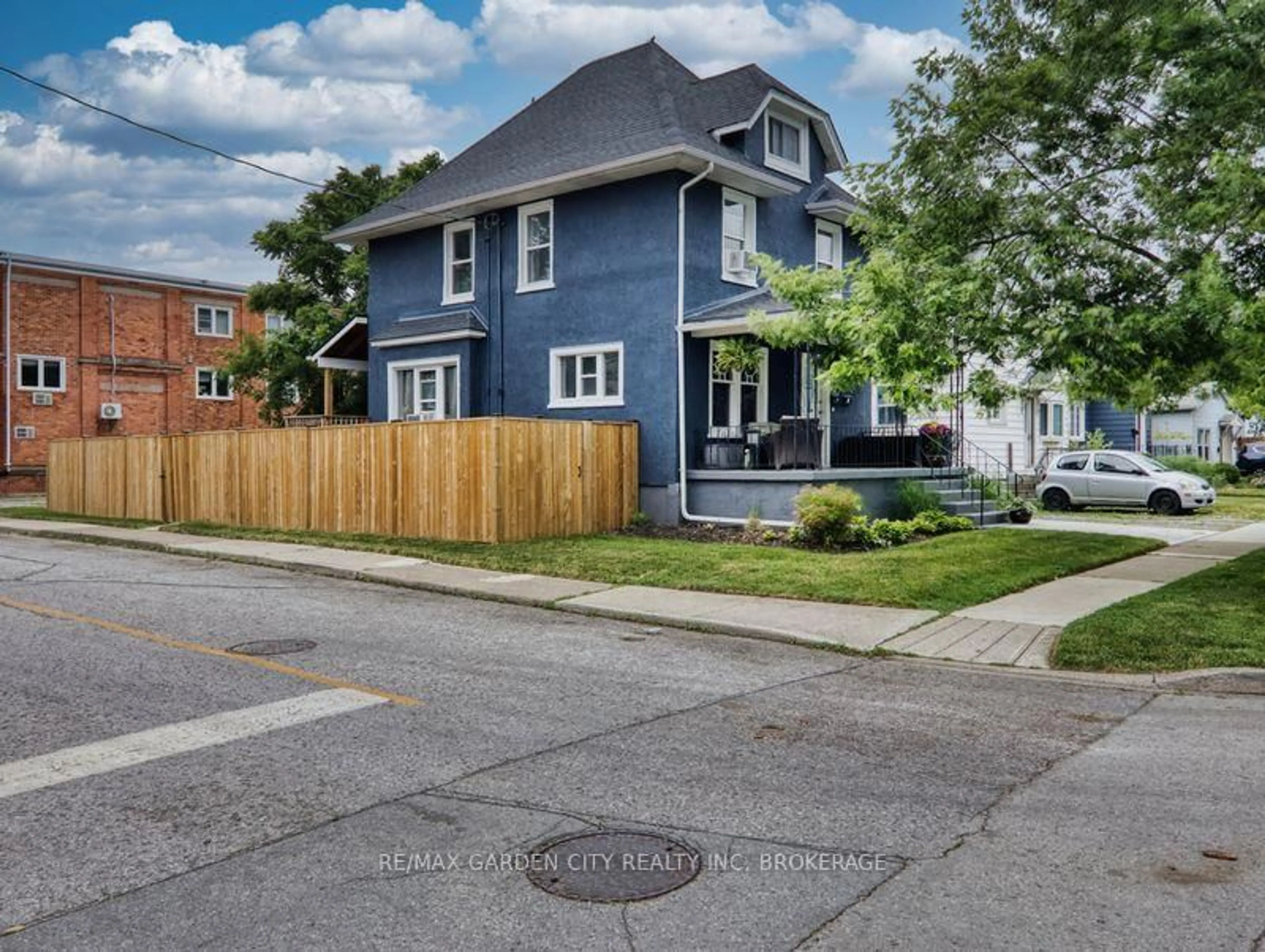 Home with brick exterior material, street for 63 Thomas St, St. Catharines Ontario L2R 6M3