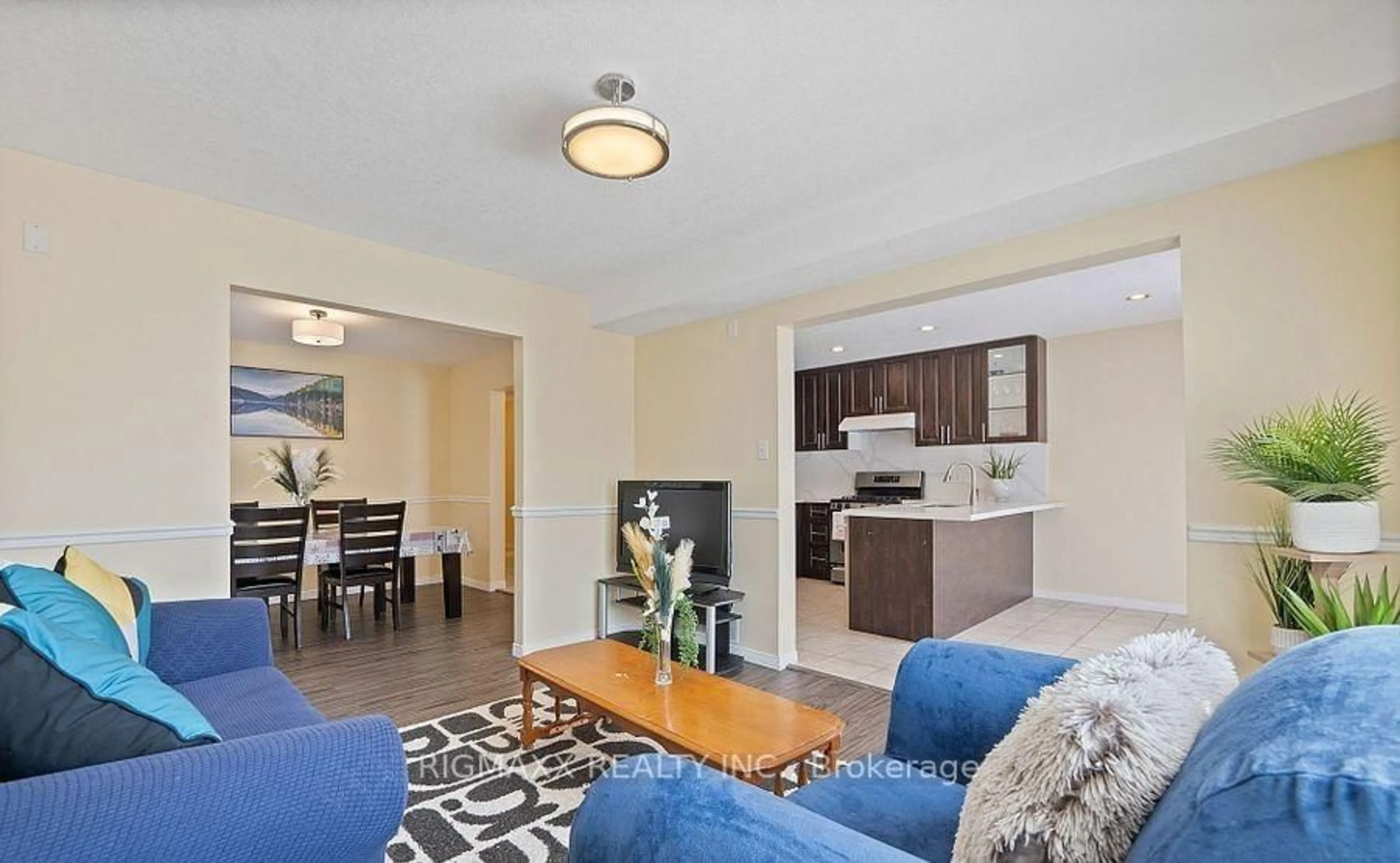 Living room with furniture, unknown for 59 Deerpath Dr, Guelph Ontario N1K 1V1