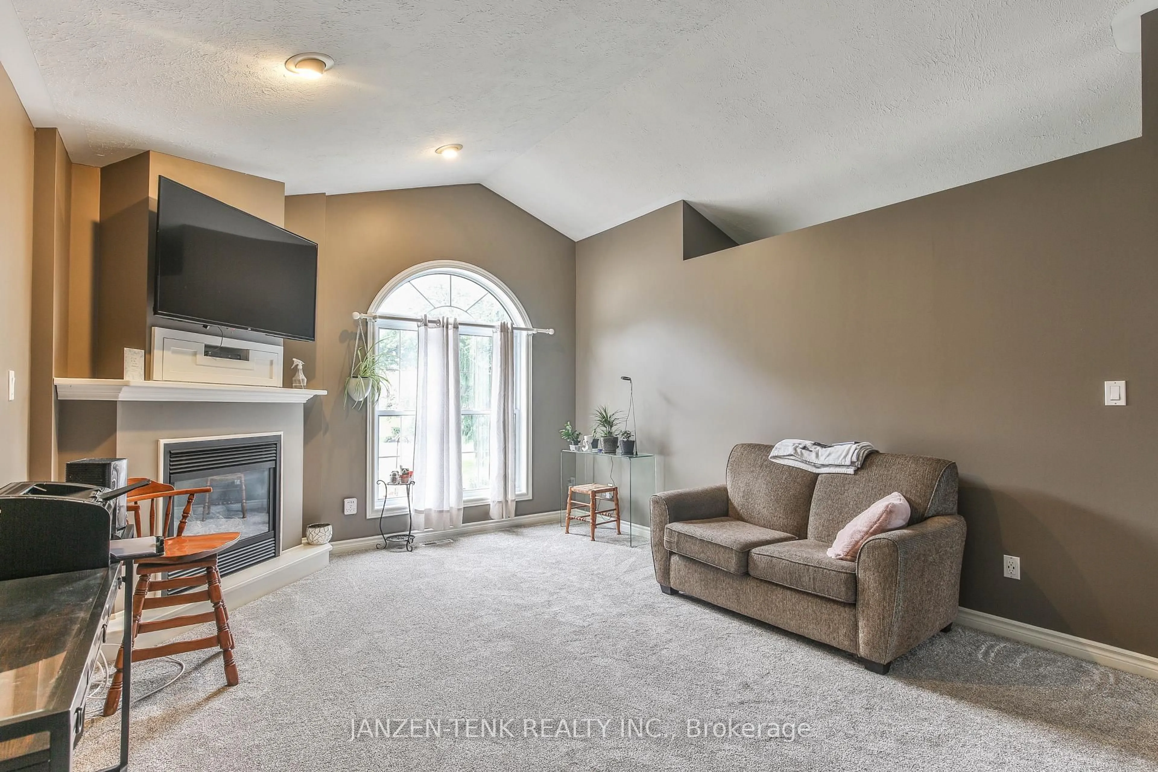 Living room with furniture, unknown for 50015 John Wise Line, Malahide Ontario N5H 2R5