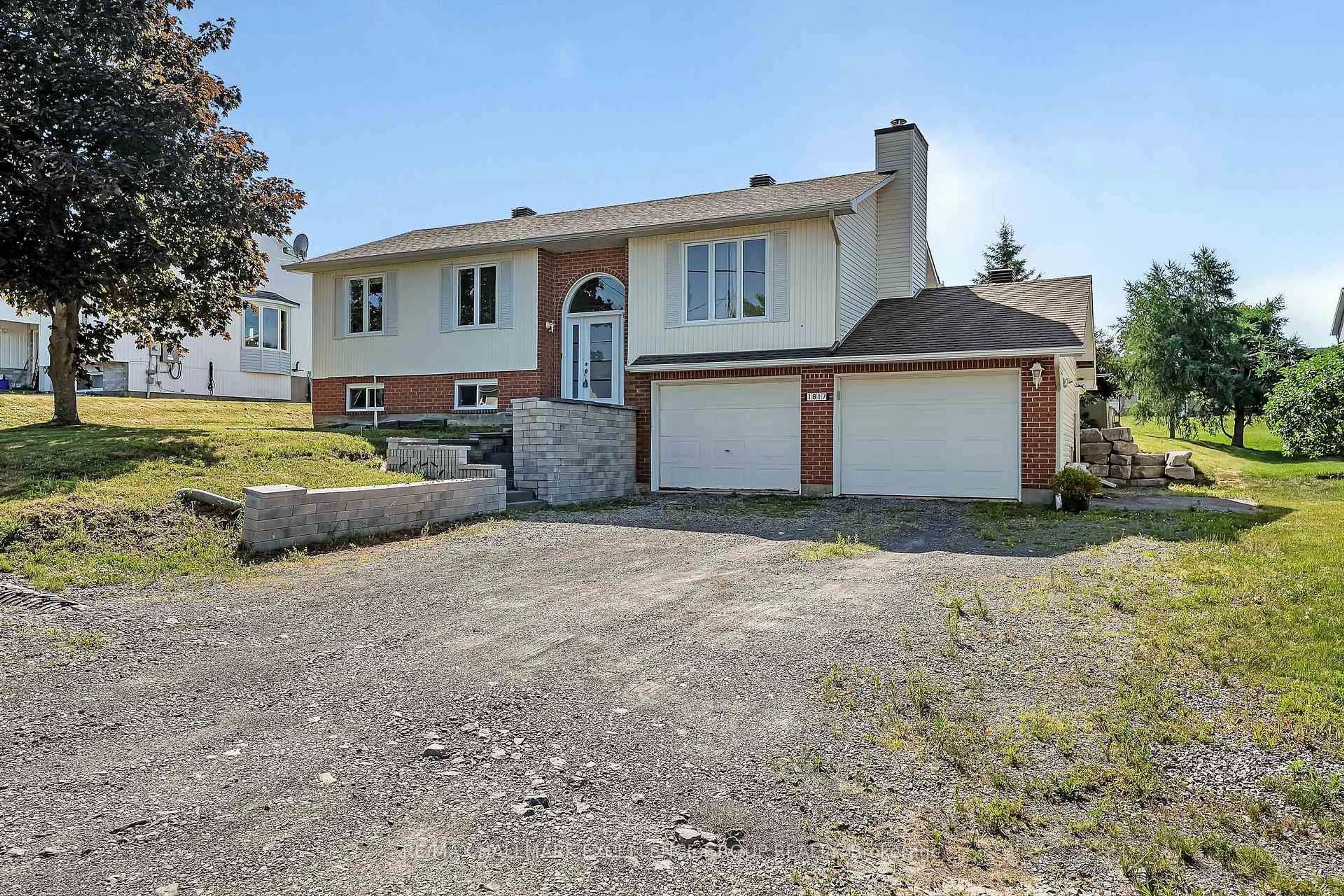 Unknown for 1817 Claude St, Clarence-Rockland Ontario K0A 1N0