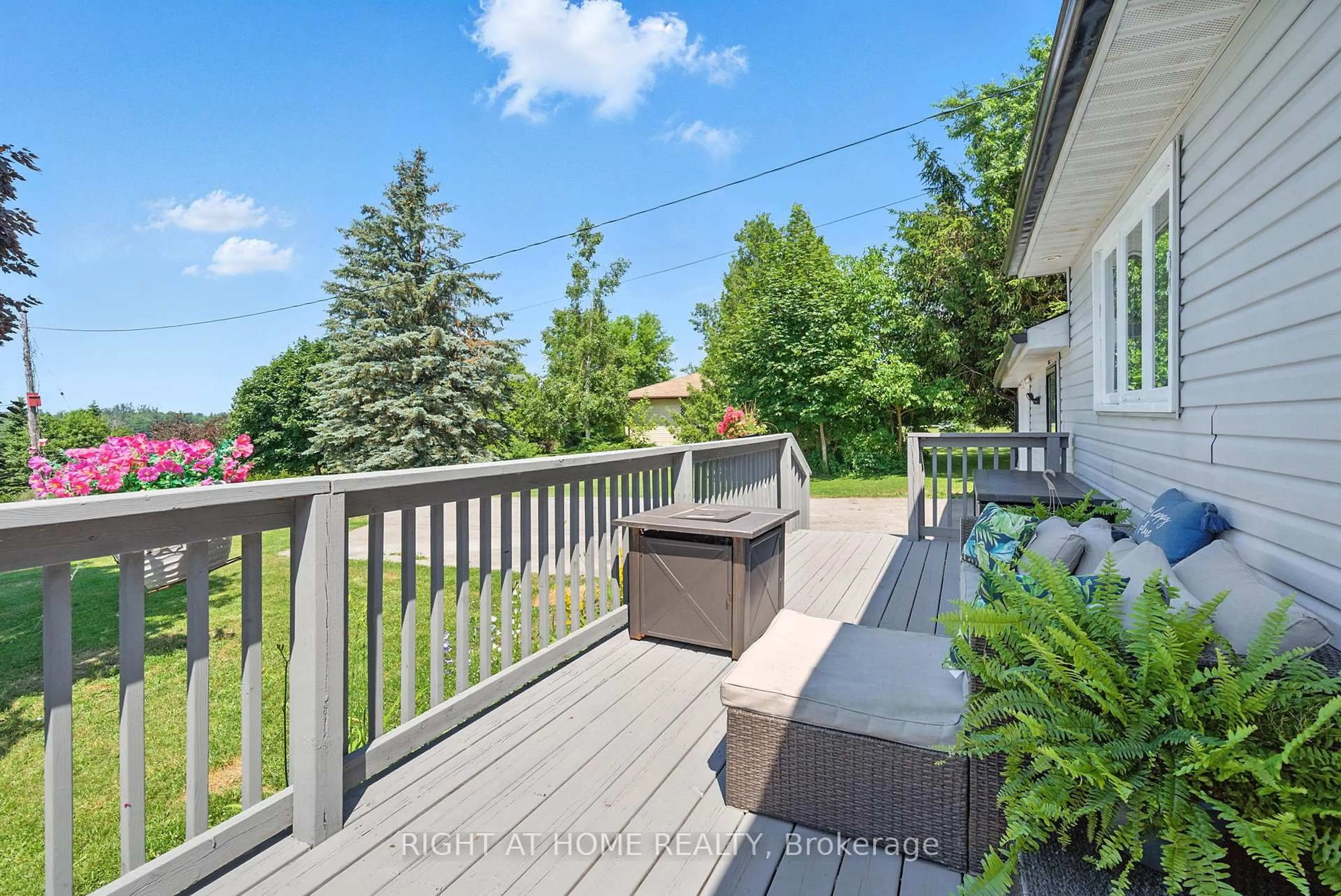 Patio, unknown for 831 Kimberly Dr, Selwyn Ontario K0L 1T0