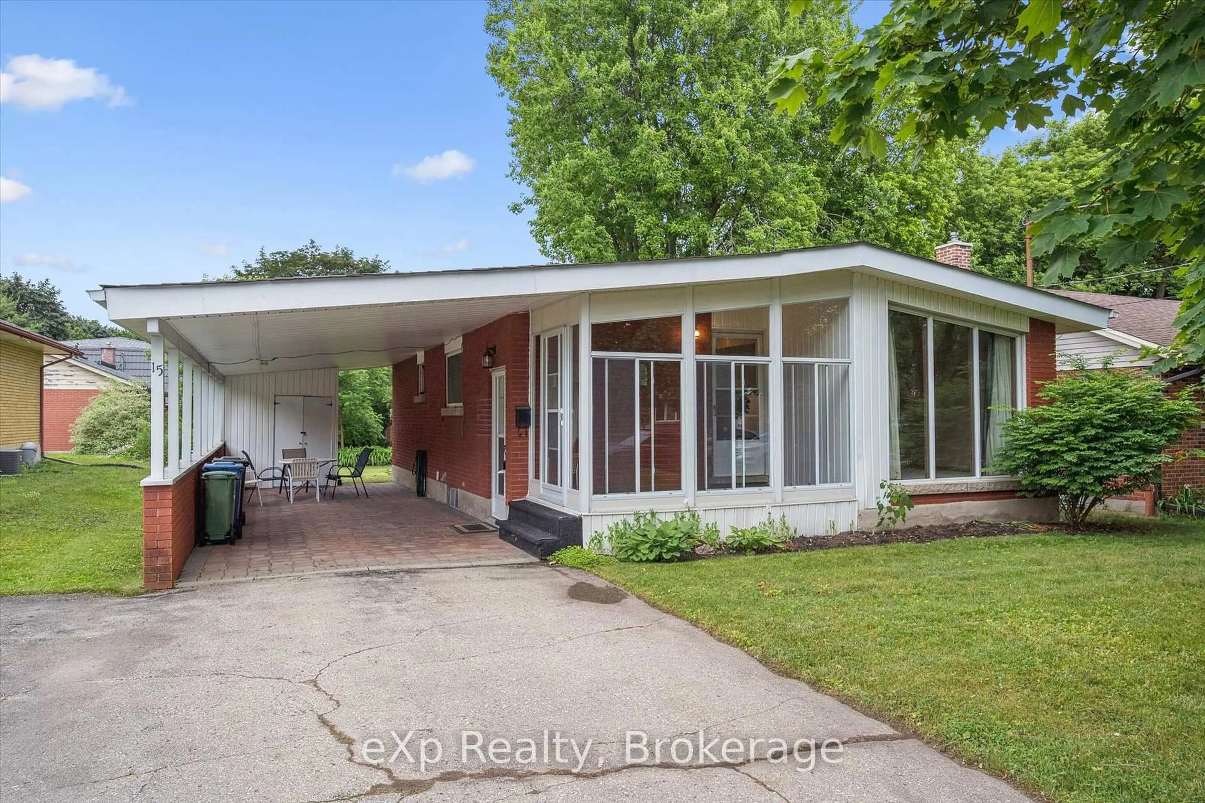 Unknown for 15 Balsam Dr, Guelph Ontario N1E 1R1
