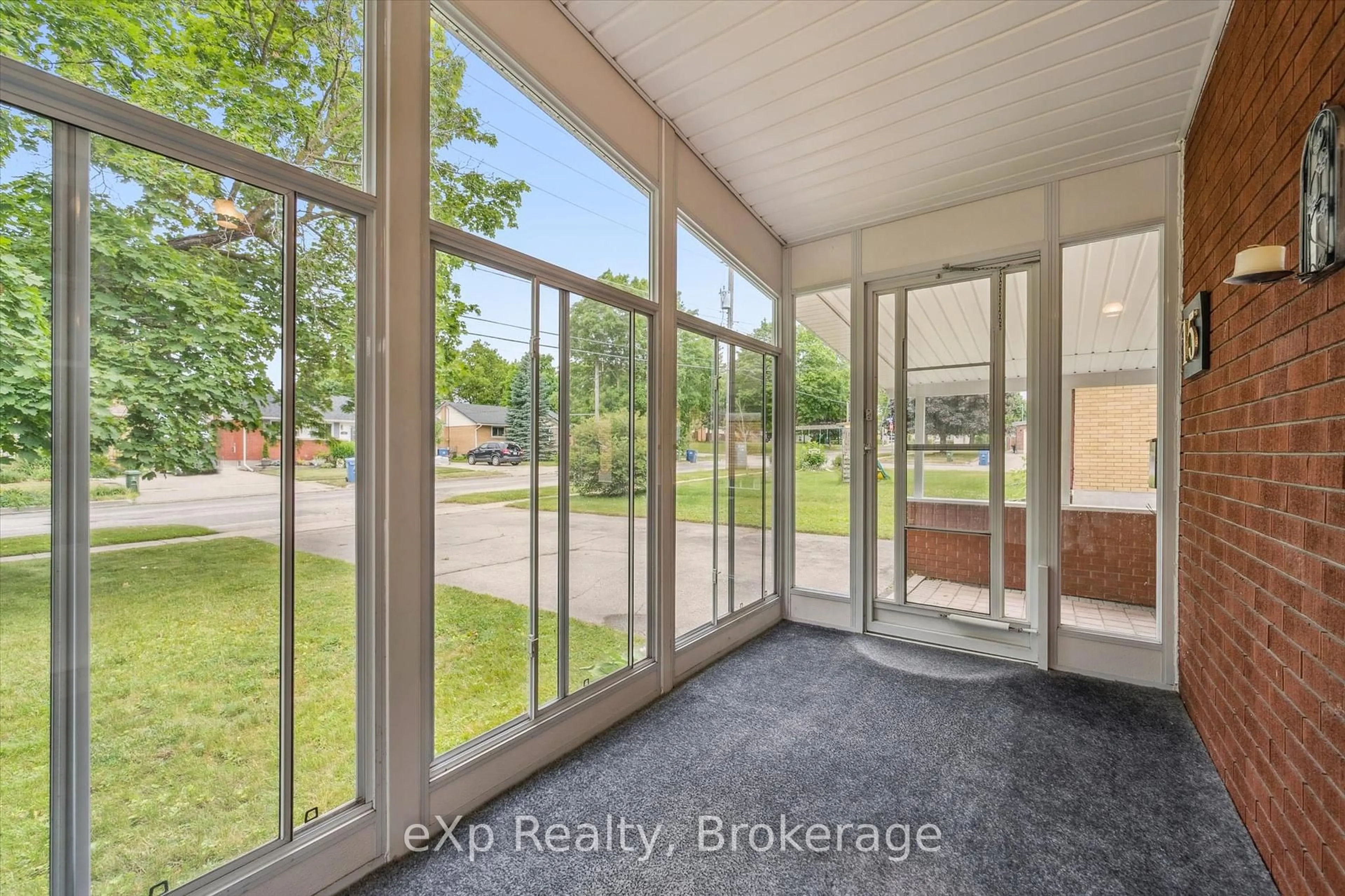 Unknown for 15 Balsam Dr, Guelph Ontario N1E 1R1
