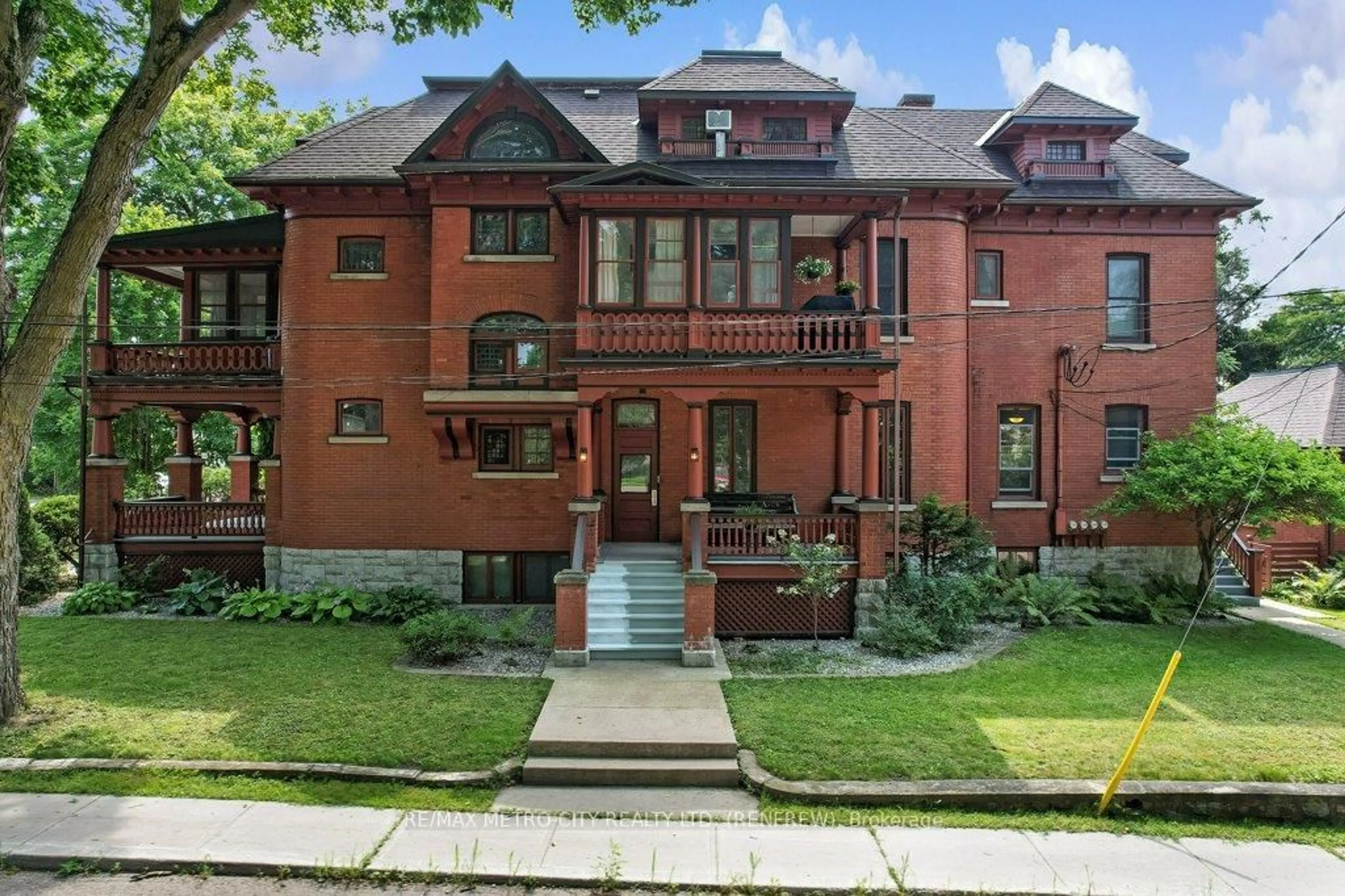 Home with brick exterior material, street for 154 Quarry Ave, Renfrew Ontario K7V 2W4