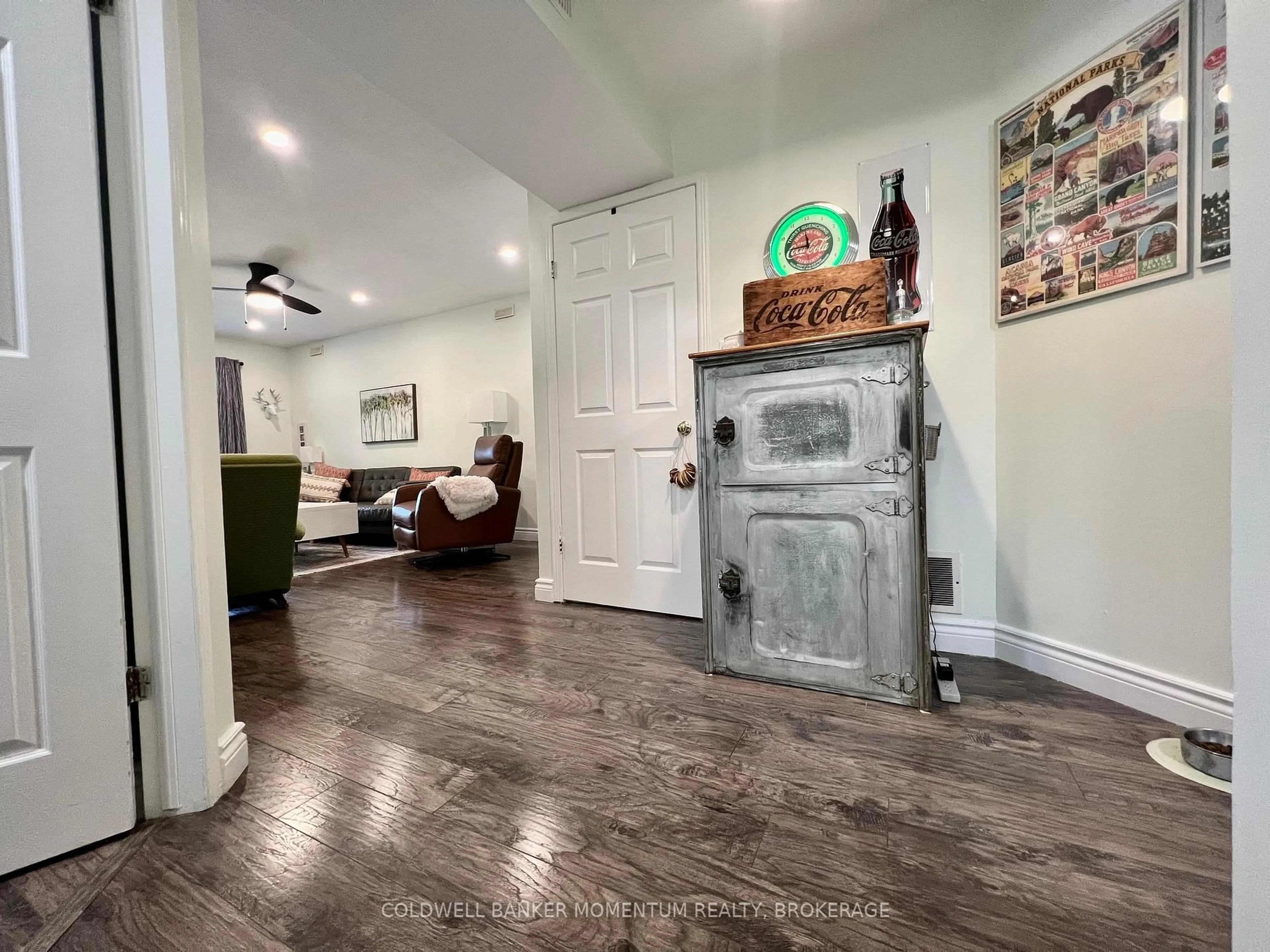 Indoor entryway for 201 Dorchester Blvd #203, St. Catharines Ontario L2M 7W1