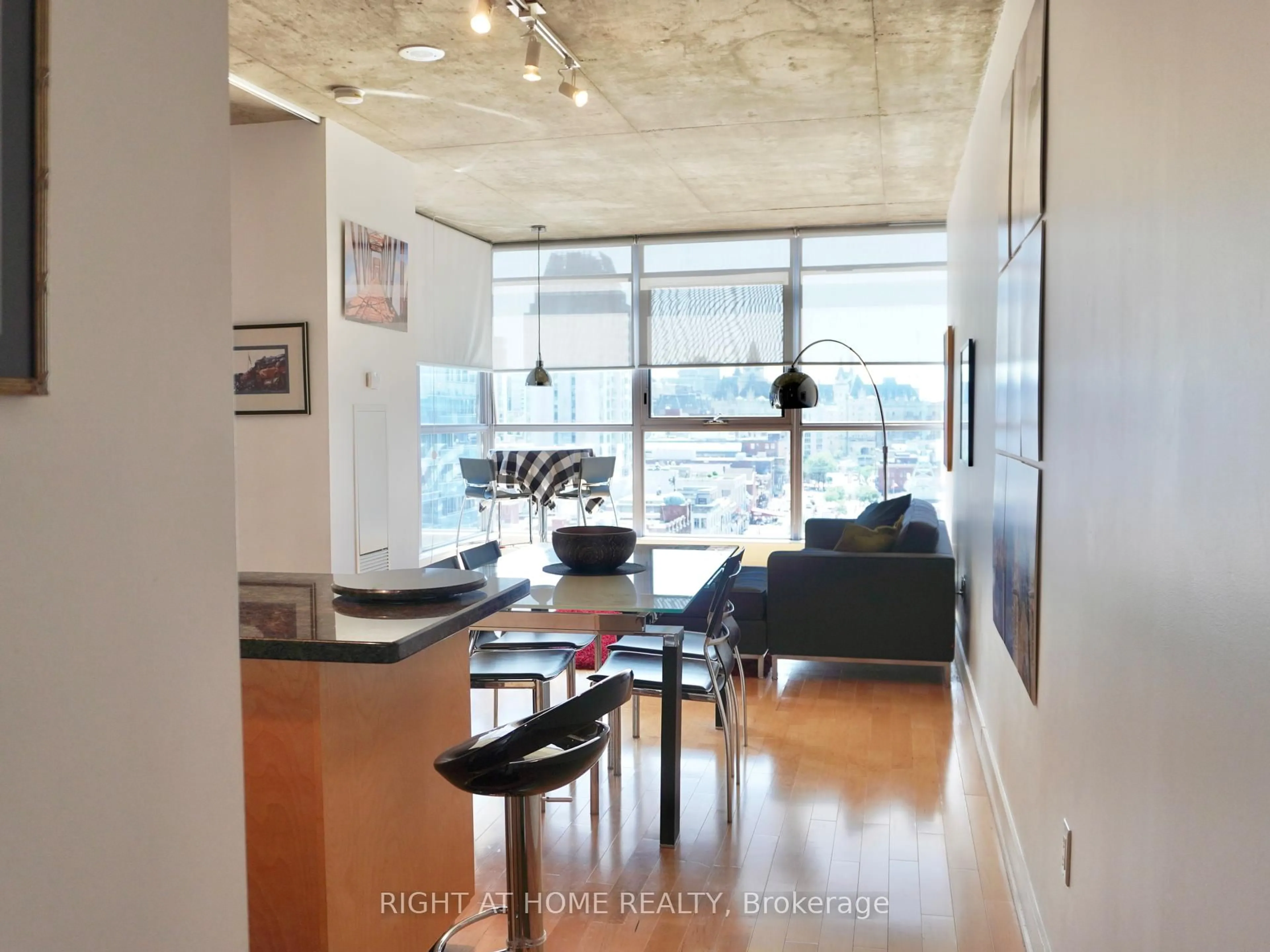 Unknown for 179 George St #1207, Ottawa Ontario K1N 1J8