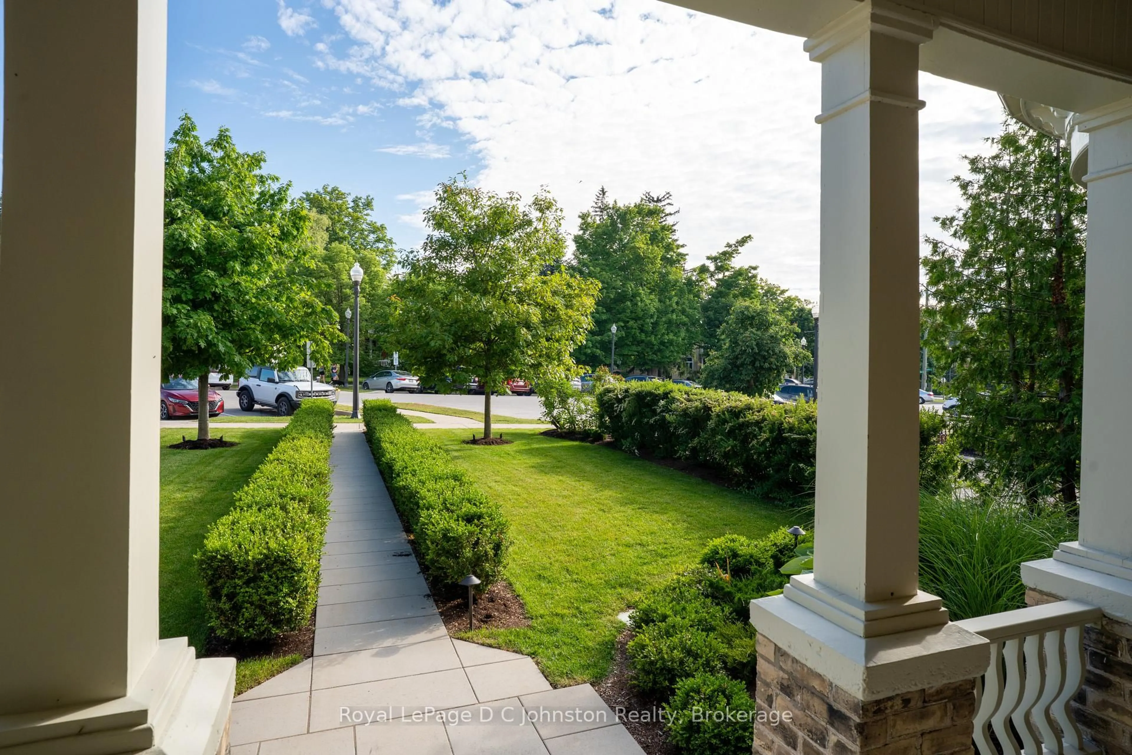 Patio, street for 126 High St, Saugeen Shores Ontario N0H 2L0