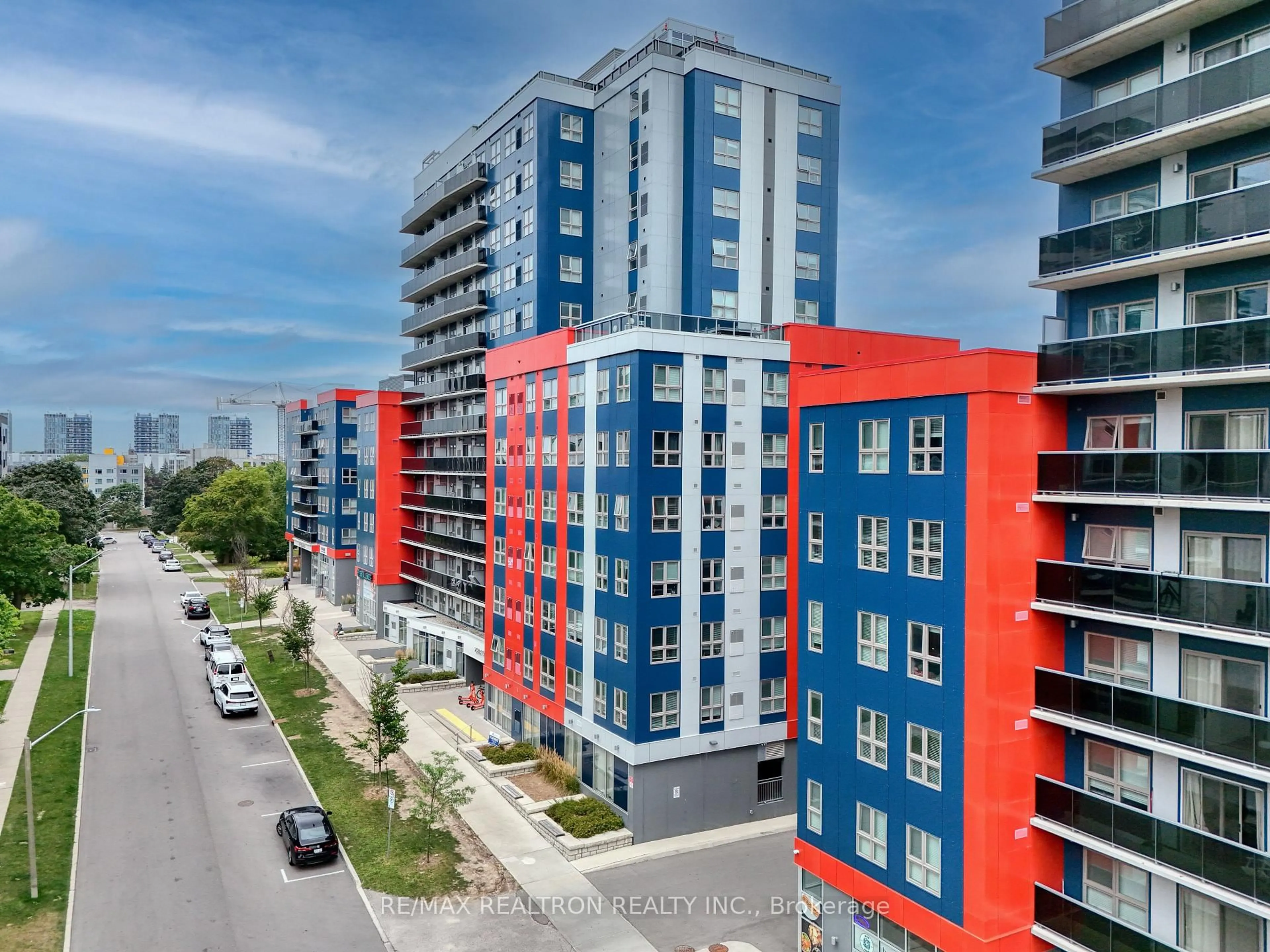 A pic from outside/outdoor area/front of a property/back of a property/a pic from drone, city buildings view from balcony for 258B Sunview St #228, Waterloo Ontario N2L 3V9