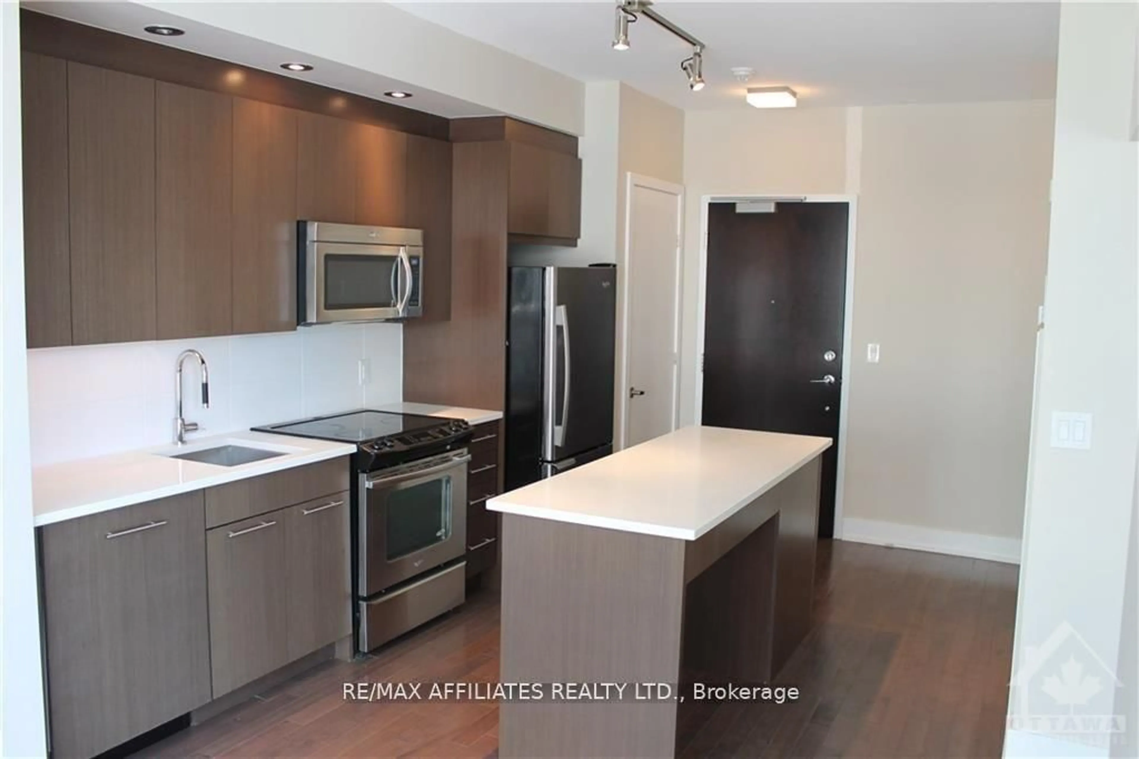 Unknown for 360 Patricia Ave #515, Ottawa Ontario K1Z 0A8