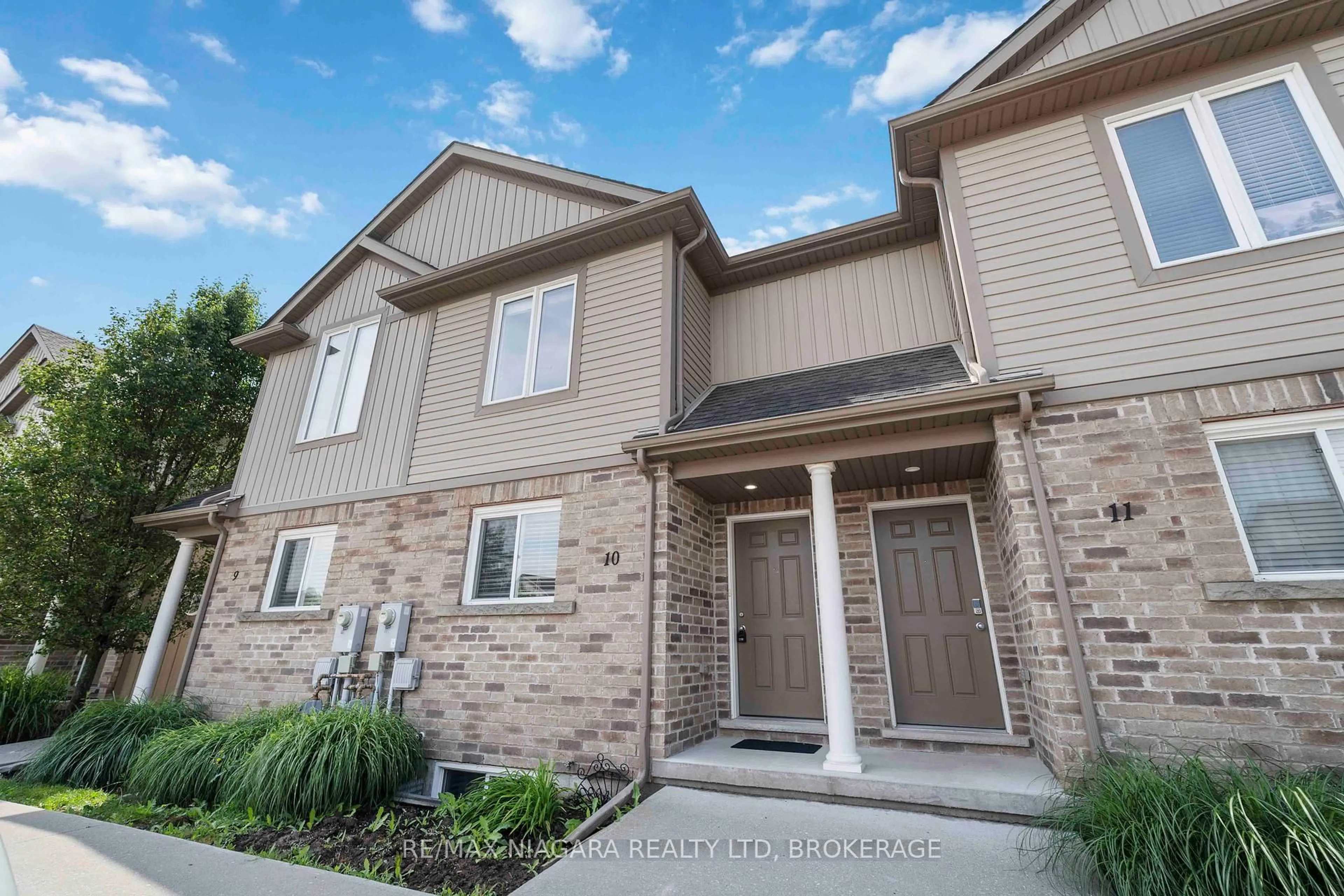 Home with brick exterior material, street for 6117 Kelsey Cres #10, Niagara Falls Ontario L2H 0L6