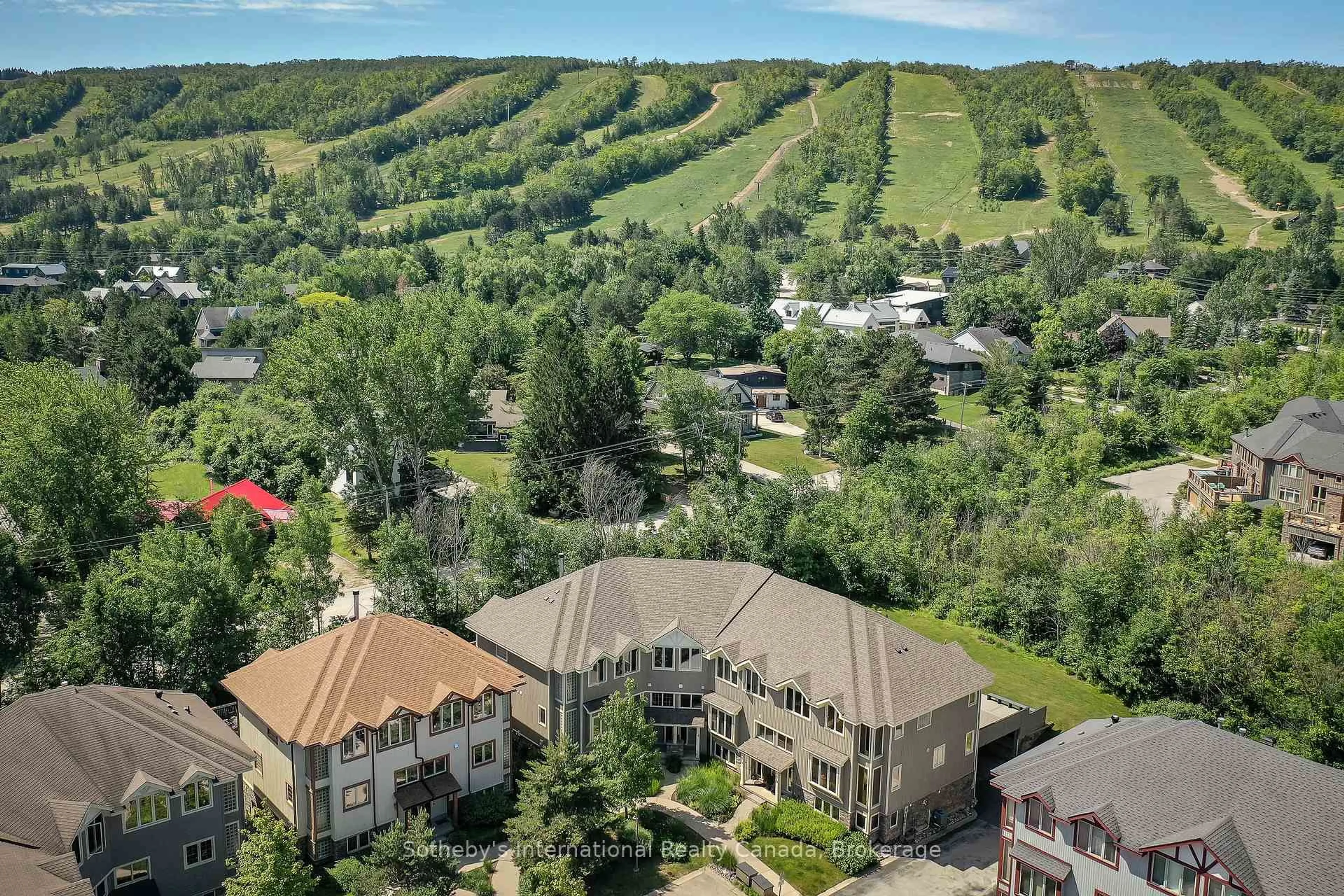A pic from outside/outdoor area/front of a property/back of a property/a pic from drone, mountain view for 224 Blueski George Cres #16, Blue Mountains Ontario L9Y 0V6