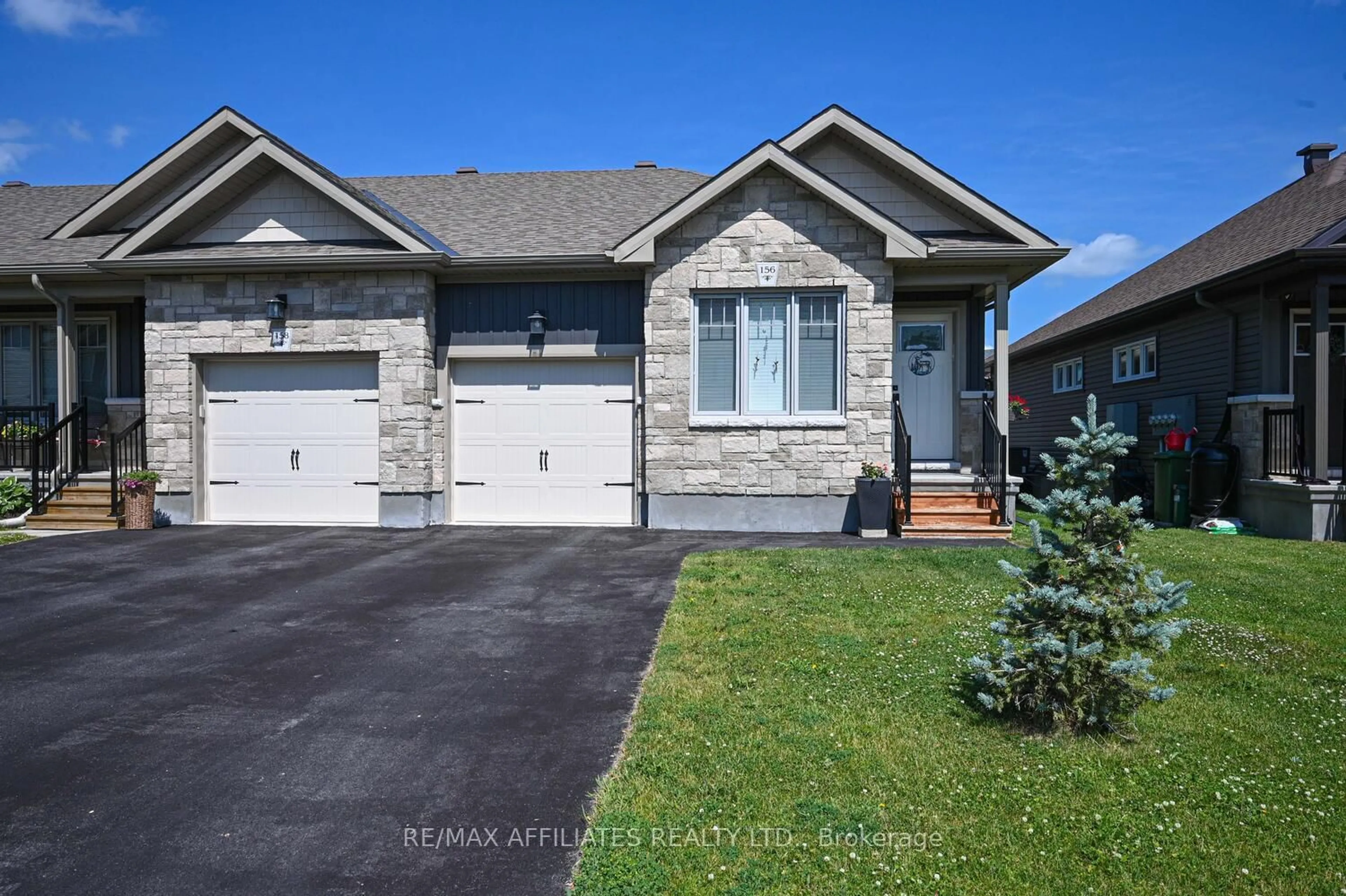 Home with vinyl exterior material, street for 156 Ferrara Dr, Smiths Falls Ontario K7A 0A2