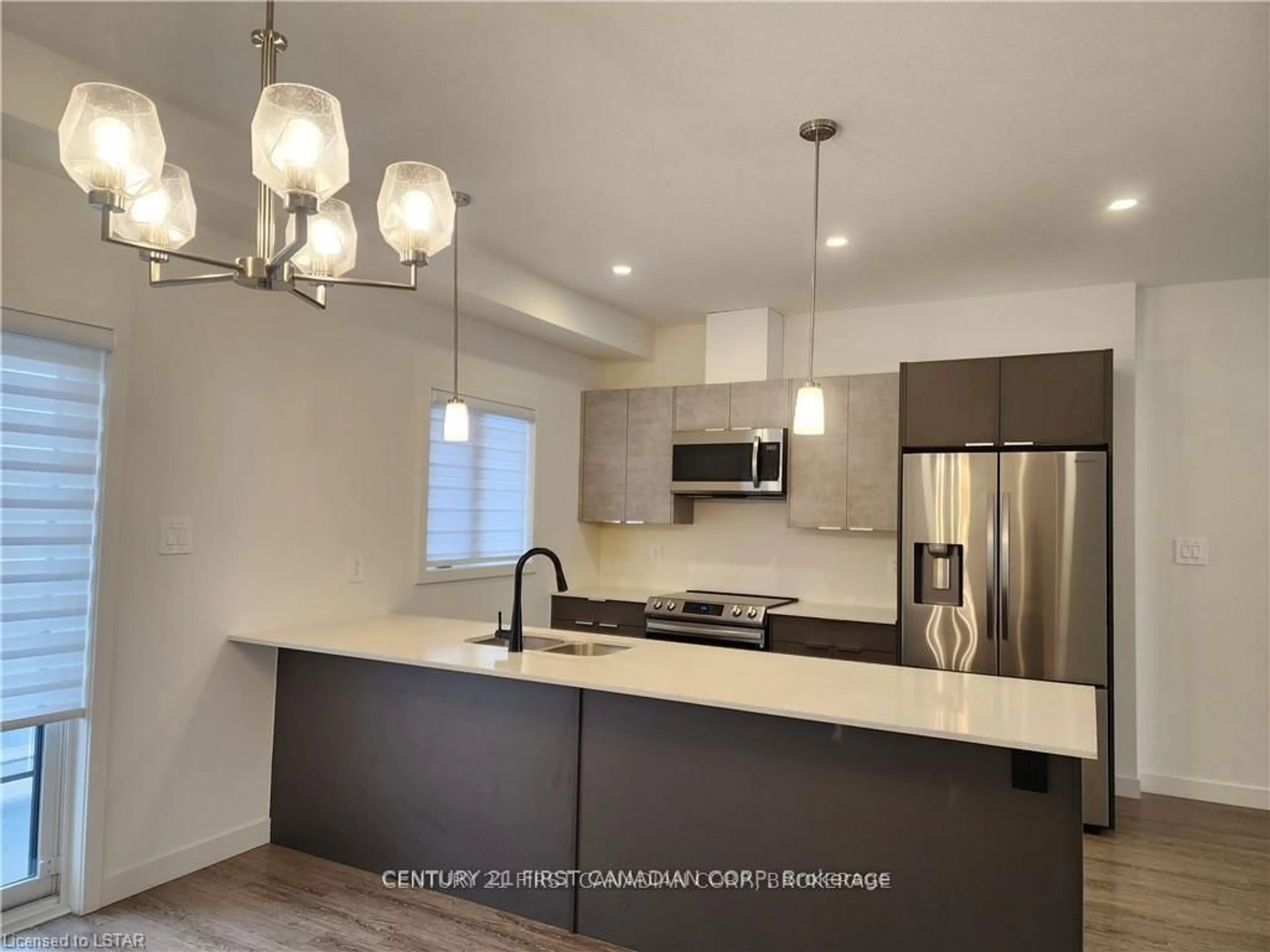 Open concept kitchen, unknown for 1781 Henrica Ave #44, London North Ontario N6G 0Y2