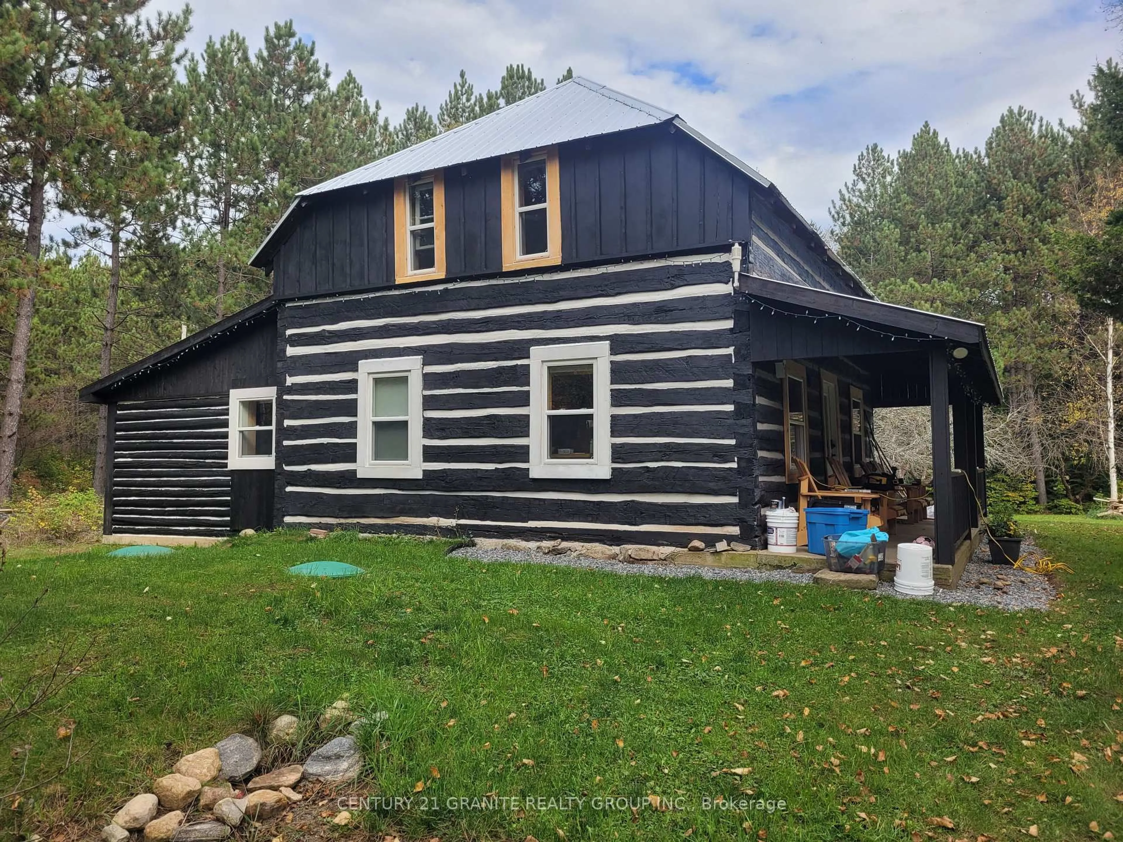 Home with vinyl exterior material, building for 1548 Madawaska Rd, Maynooth Ontario K0L 2K0